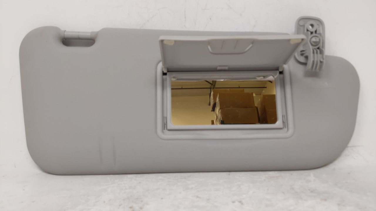 Picture of 2004-2009 Mazda 3 Passenger Right Sun Visor Sunvisor Gray 62721