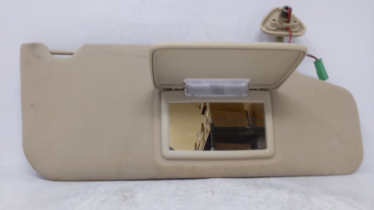 2005-2007 Ford Five Hundred Passenger Right Sun Visor Sunvisor Tan 62733 - Oemusedautoparts1.com