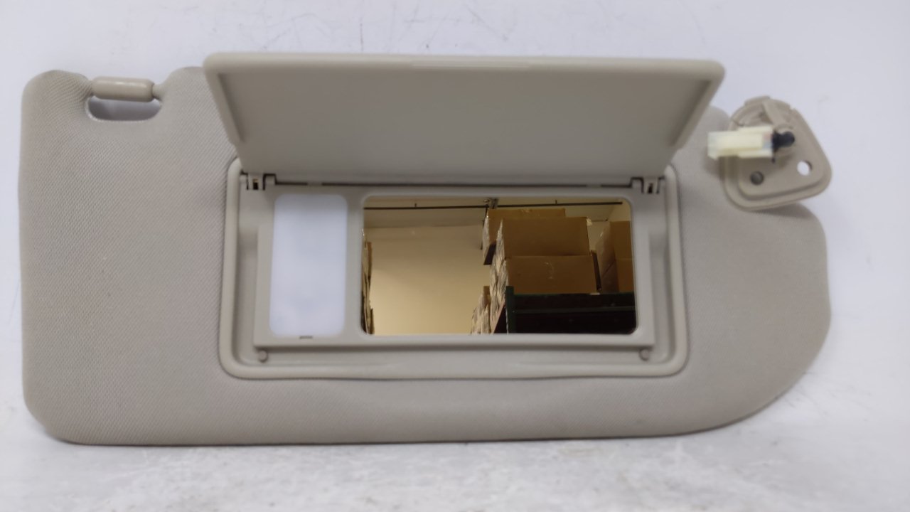 2007-2012 Infiniti G35 Passenger Right Sun Visor Sunvisor Beige 62742 - Oemusedautoparts1.com