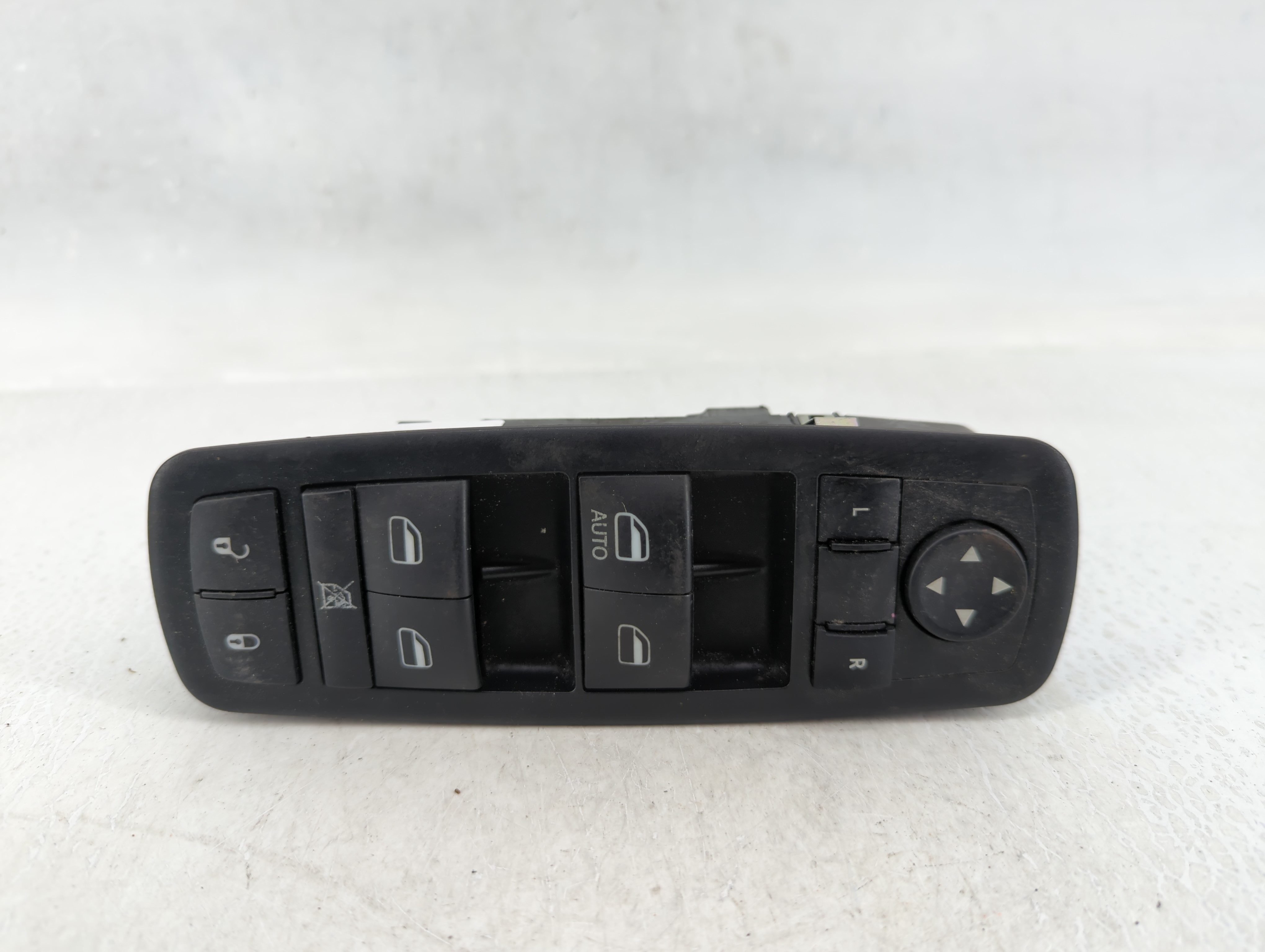 2014 Dodge Journey Driver Left Door Master Power Window Switch 68084001ab 627548 - Oemusedautoparts1.com