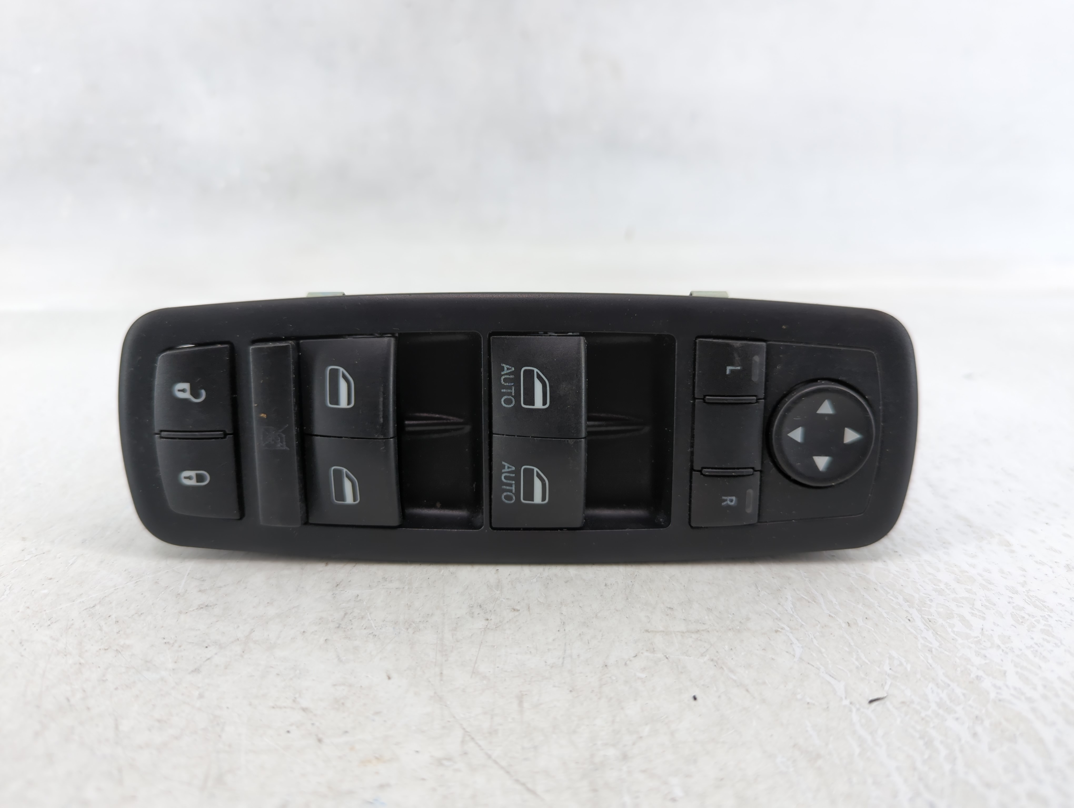 Picture of Dodge Caravan Driver Left Door Master Power Window Switch 68298871aa 629336