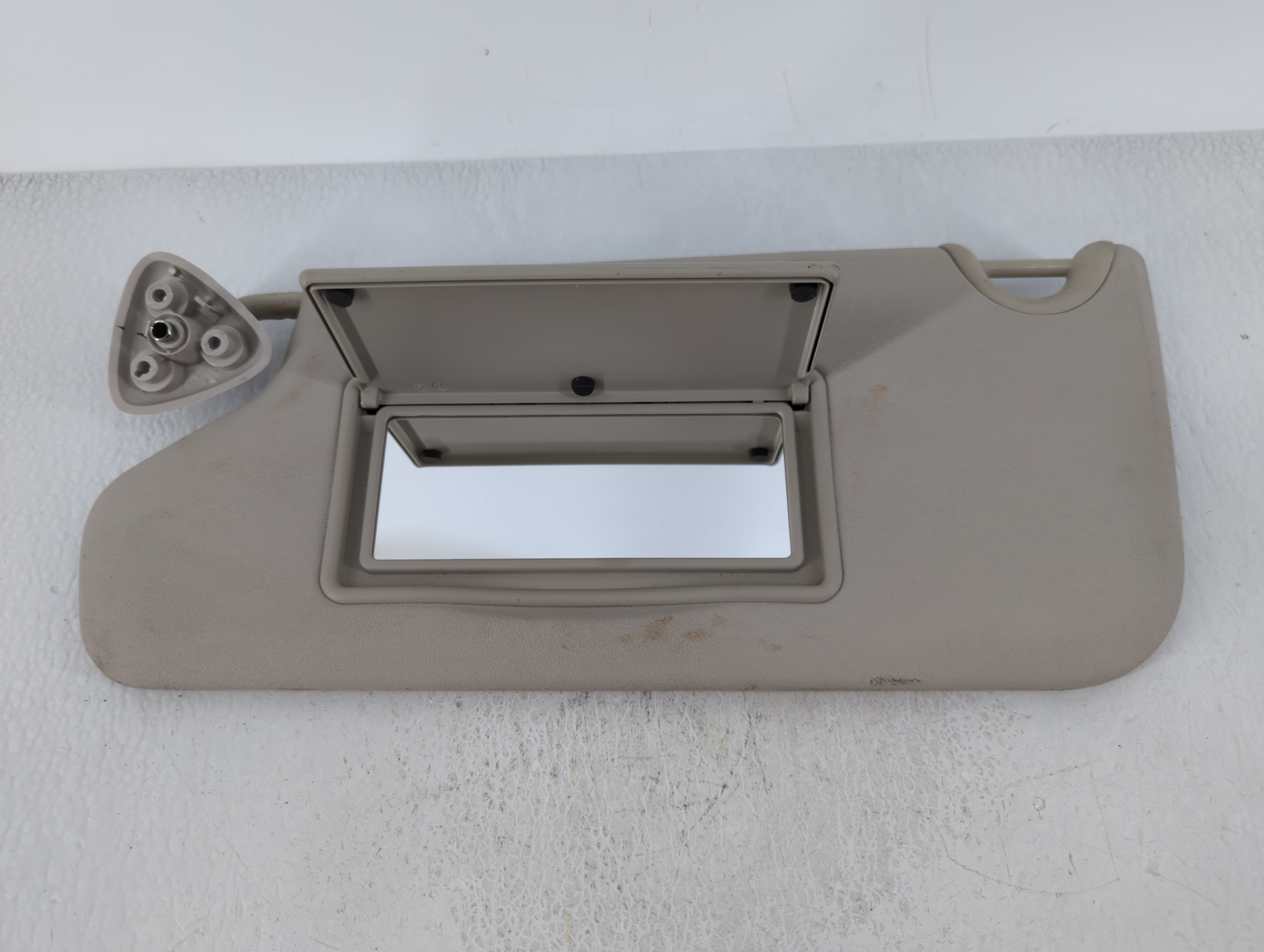 2018 Dodge Journey Driver Sun Visor Mirror Left Sunvisor Grey 629542 - Oemusedautoparts1.com
