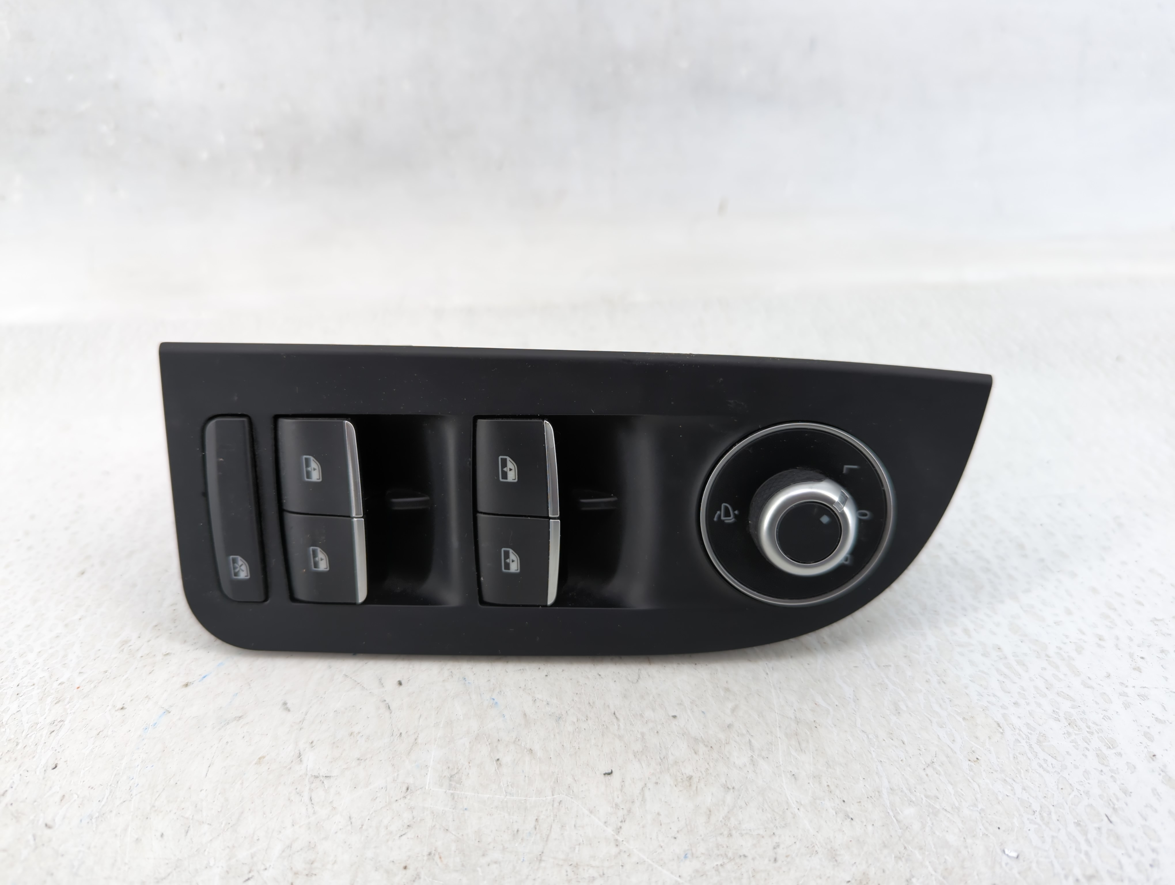 Picture of 2017-2017 Alfa Romeo Giulia Driver Left Door Master Power Window Switch 629972