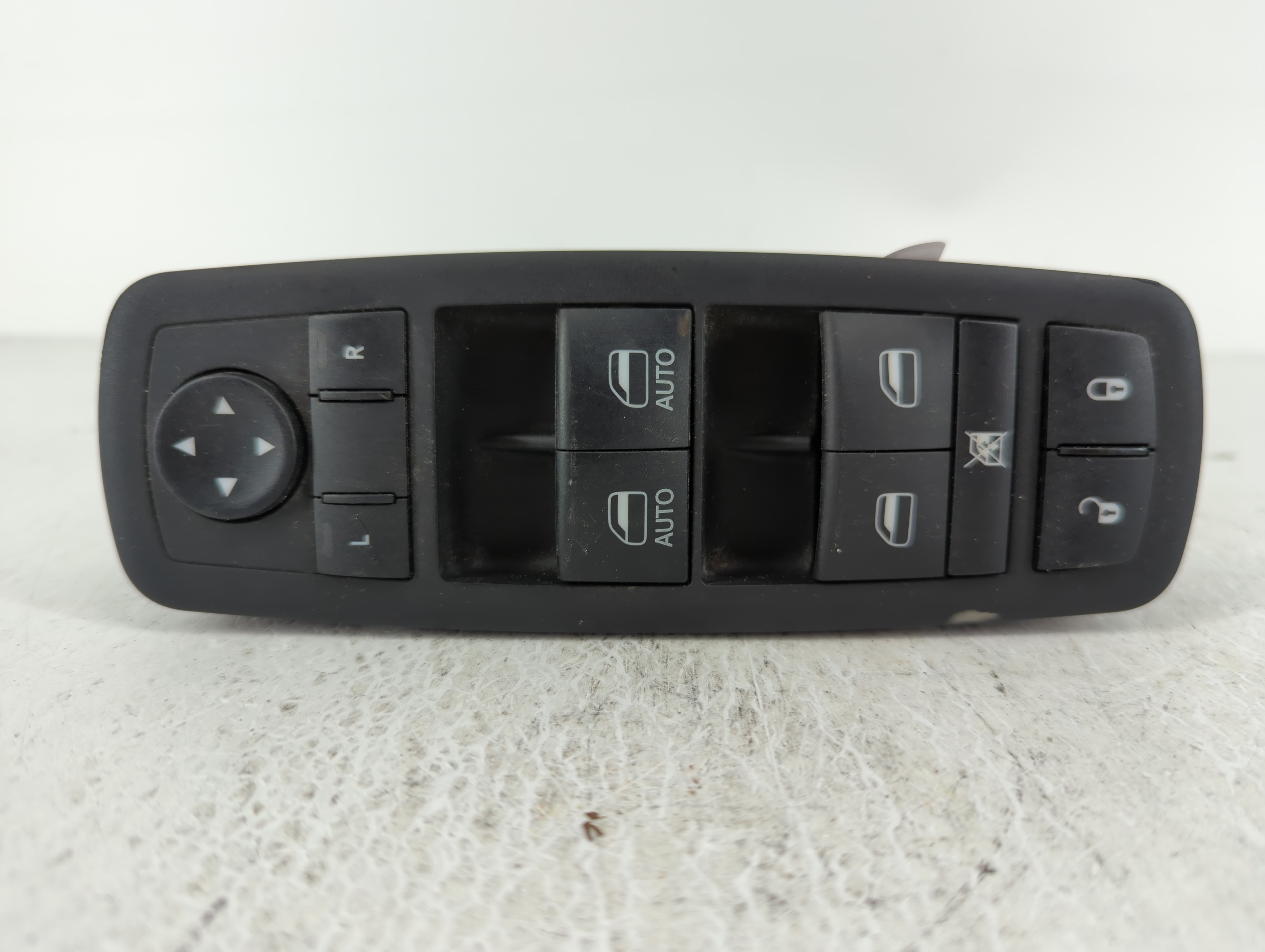 2017-2022 Chrysler Pacifica Driver Left Door Master Power Window Switch 630054 - Oemusedautoparts1.com