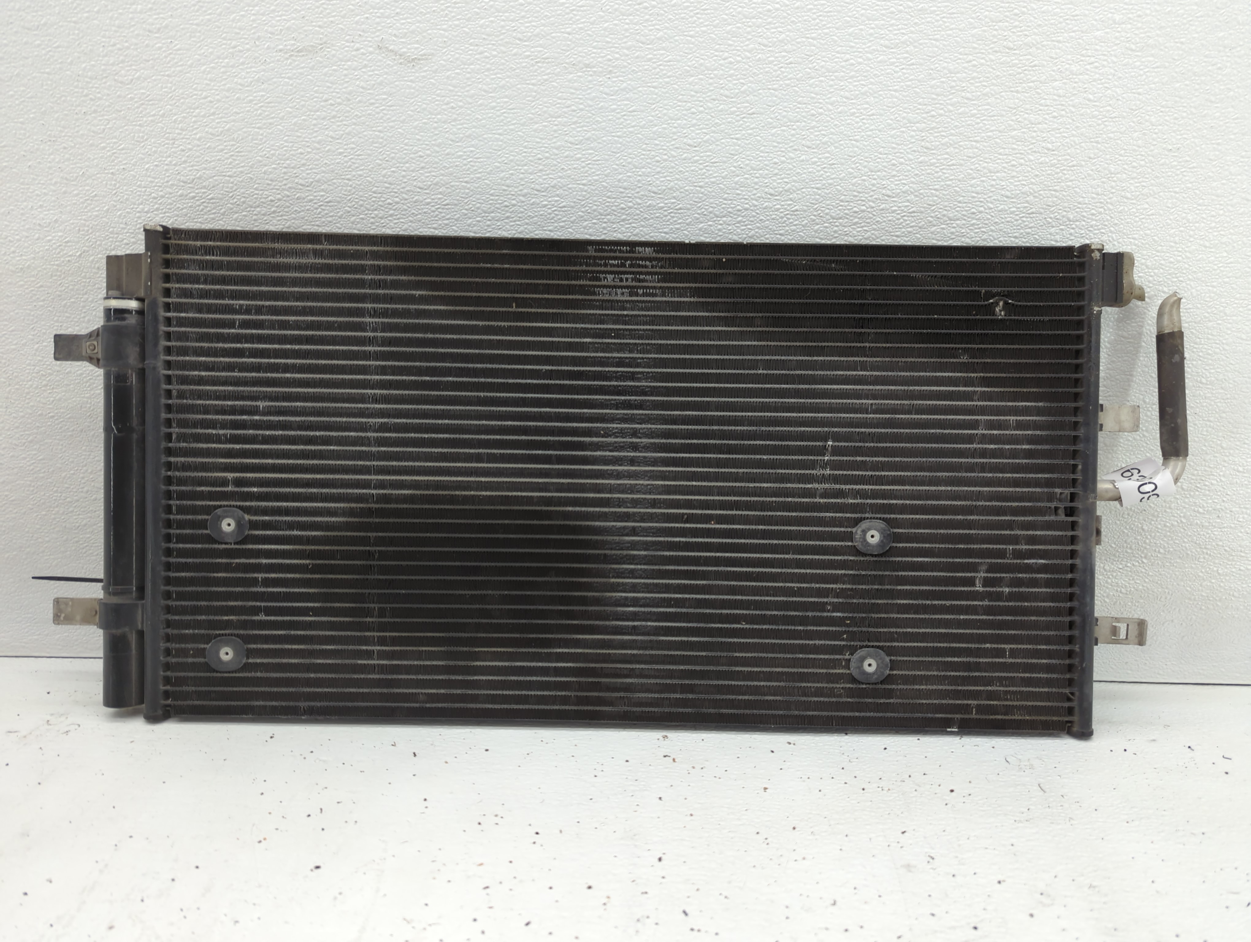 Picture of 2009-2016 Audi A4 Left Radiator Fan Motor Assembly 630091
