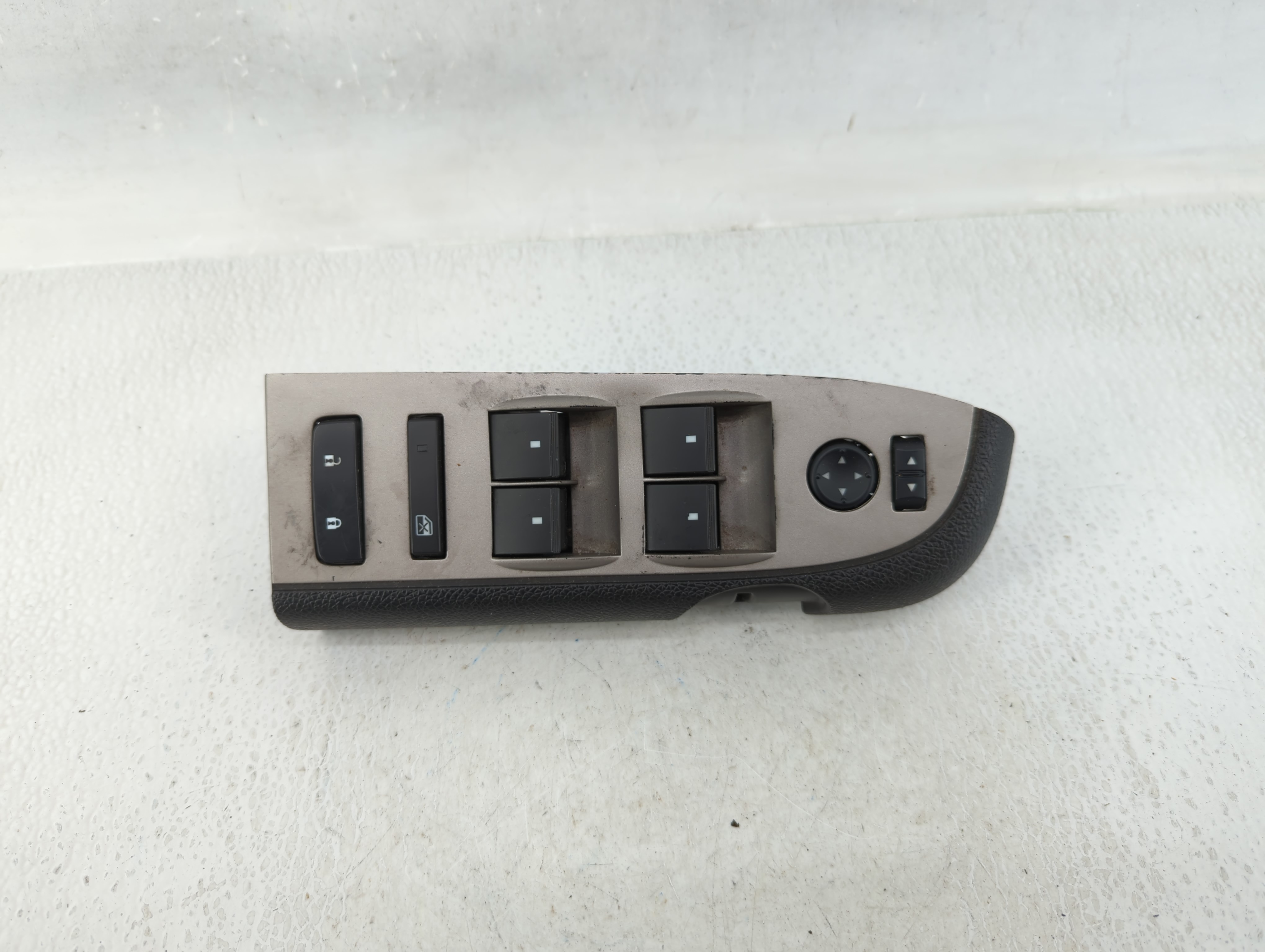 2011 Chevrolet Traverse Driver Left Door Master Power Window Switch 630208 - Oemusedautoparts1.com