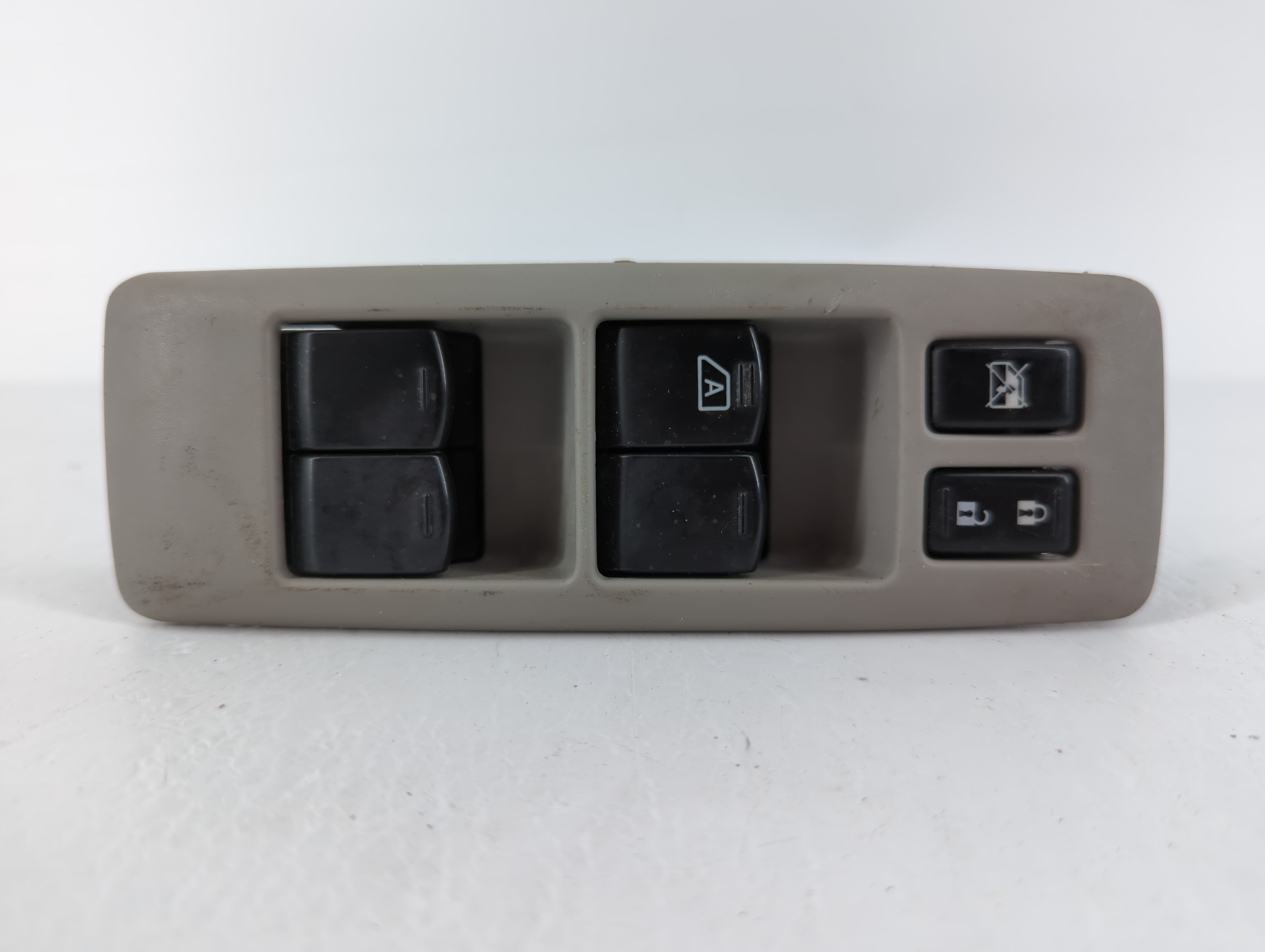 Picture of 2011-2015 Nissan Rogue Driver Left Door Master Power Window Switch 631157