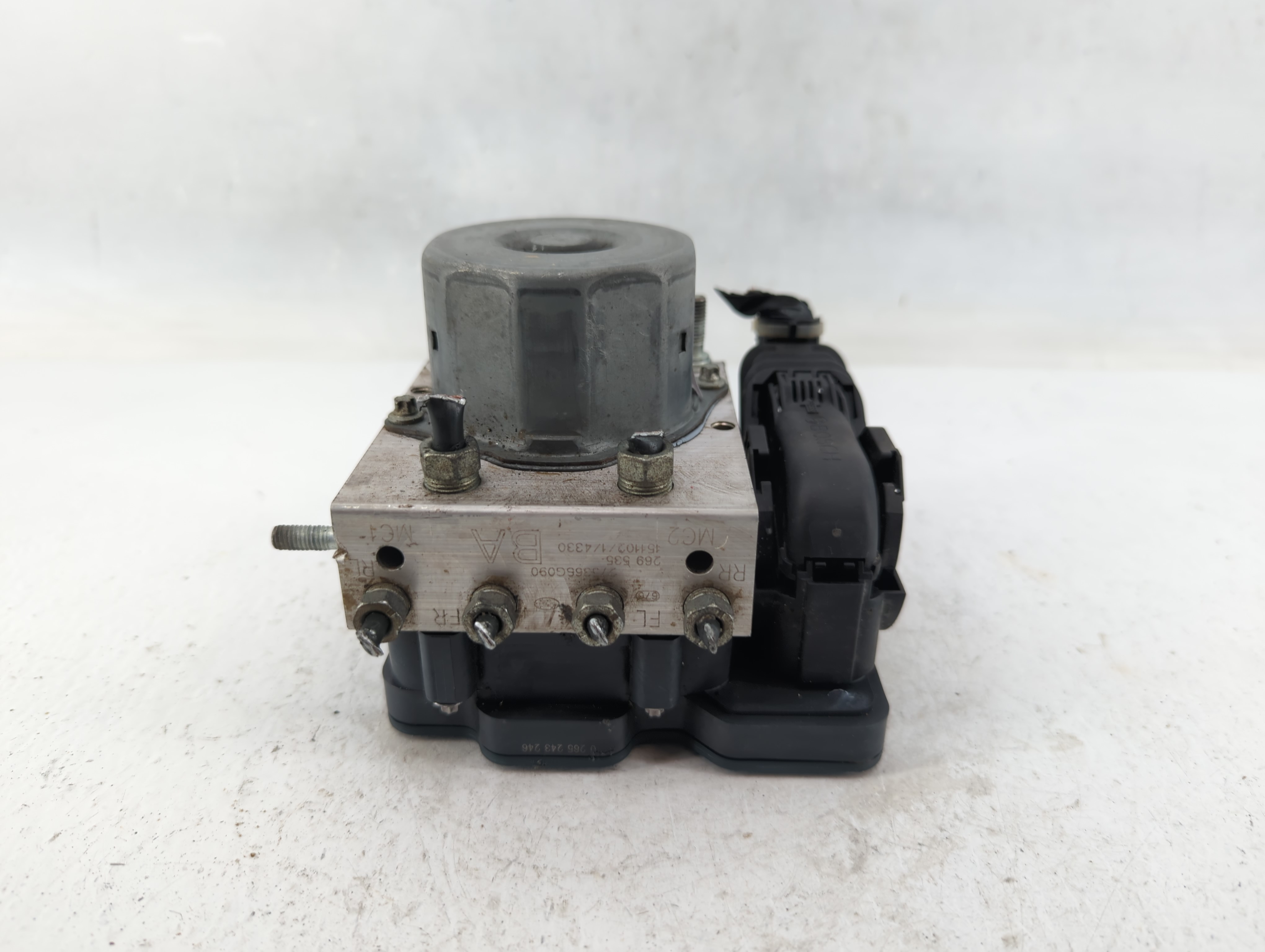 2016 Subaru Forester Abs Pump Control Module 632829 - Oemusedautoparts1.com
