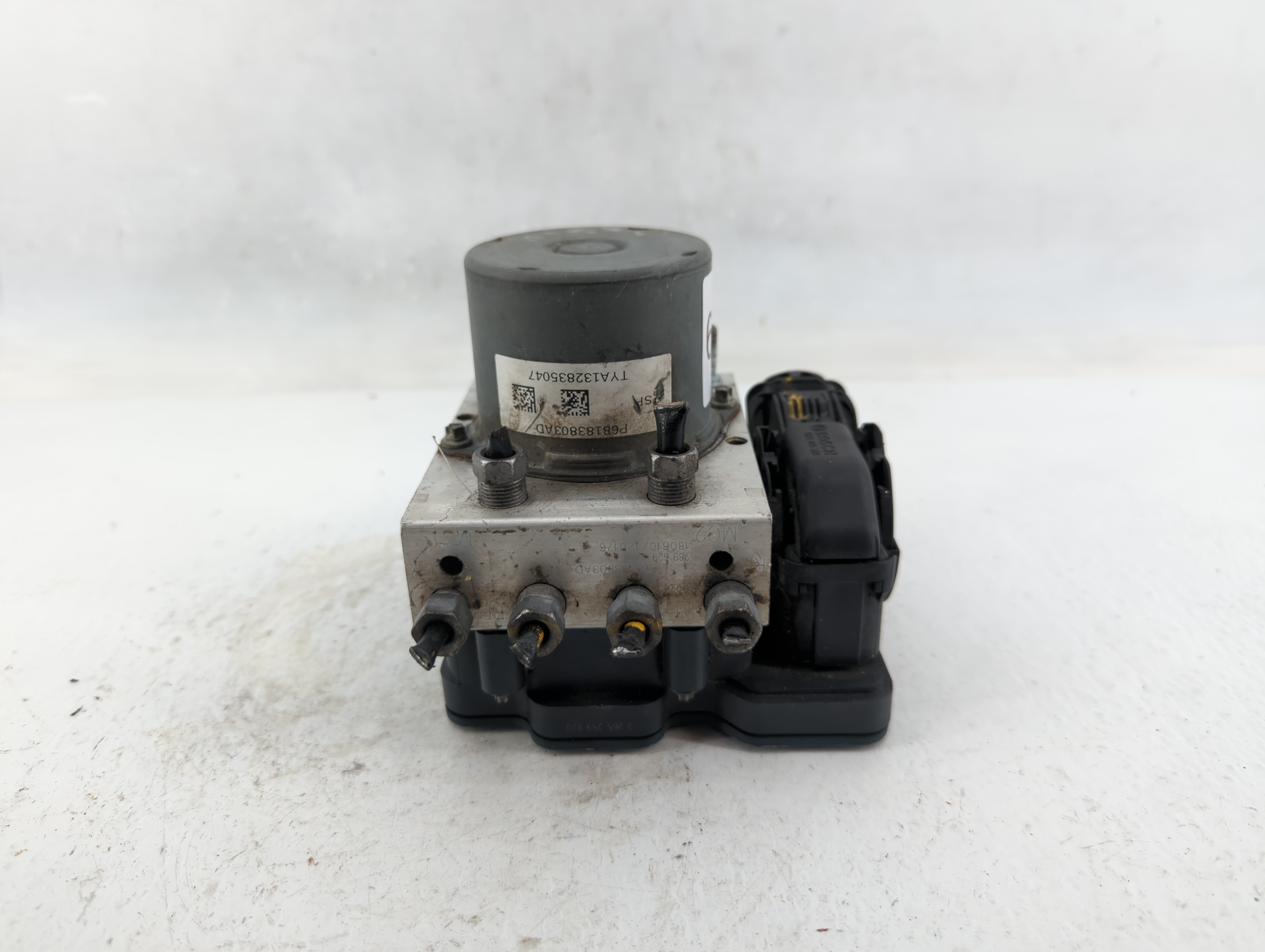 Picture of Dodge Caravan Abs Pump Control Module 632951