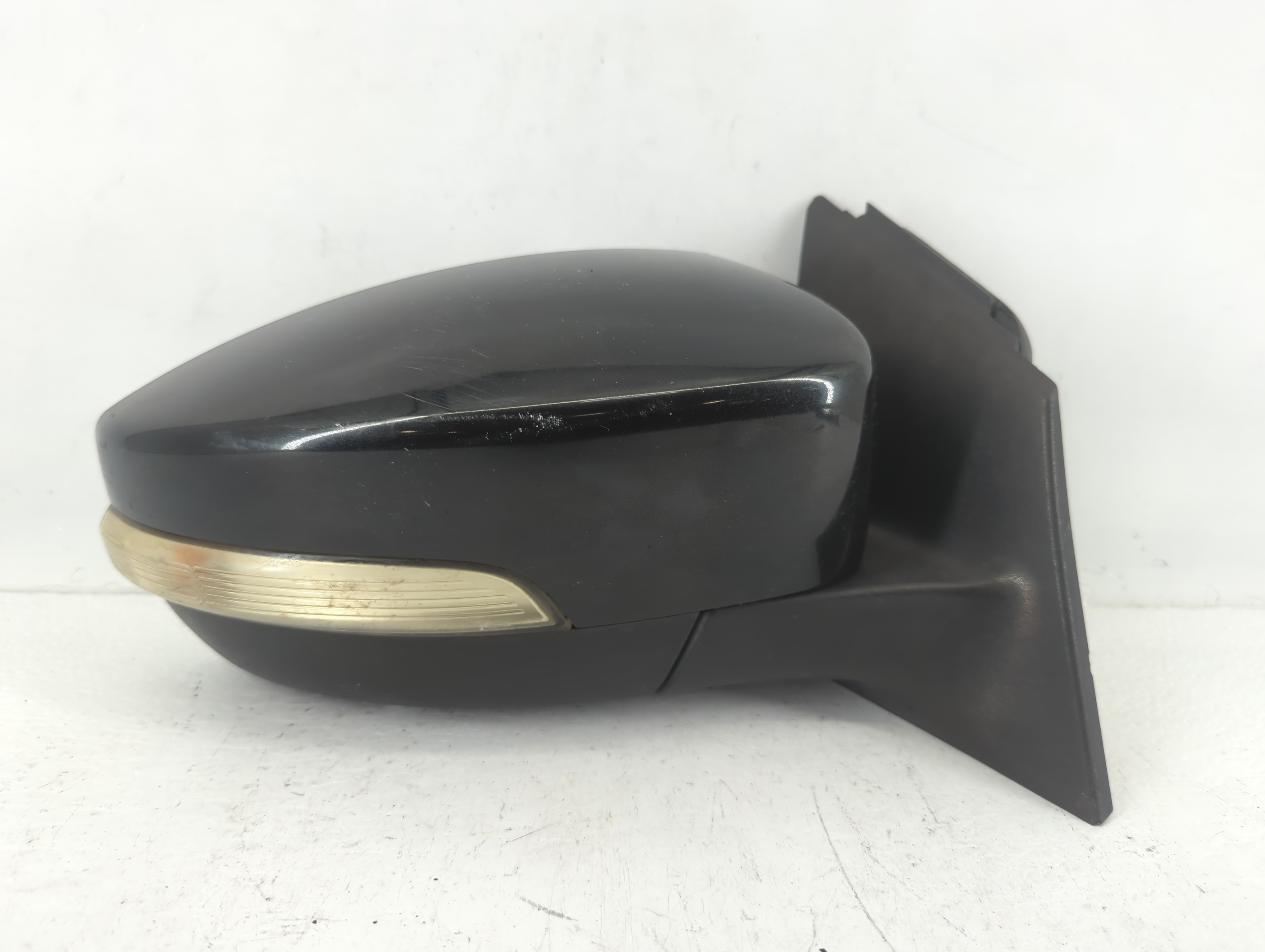 2012-2014 Ford Focus Passenger Right Side View Power Door Mirror Black 633746 - Oemusedautoparts1.com