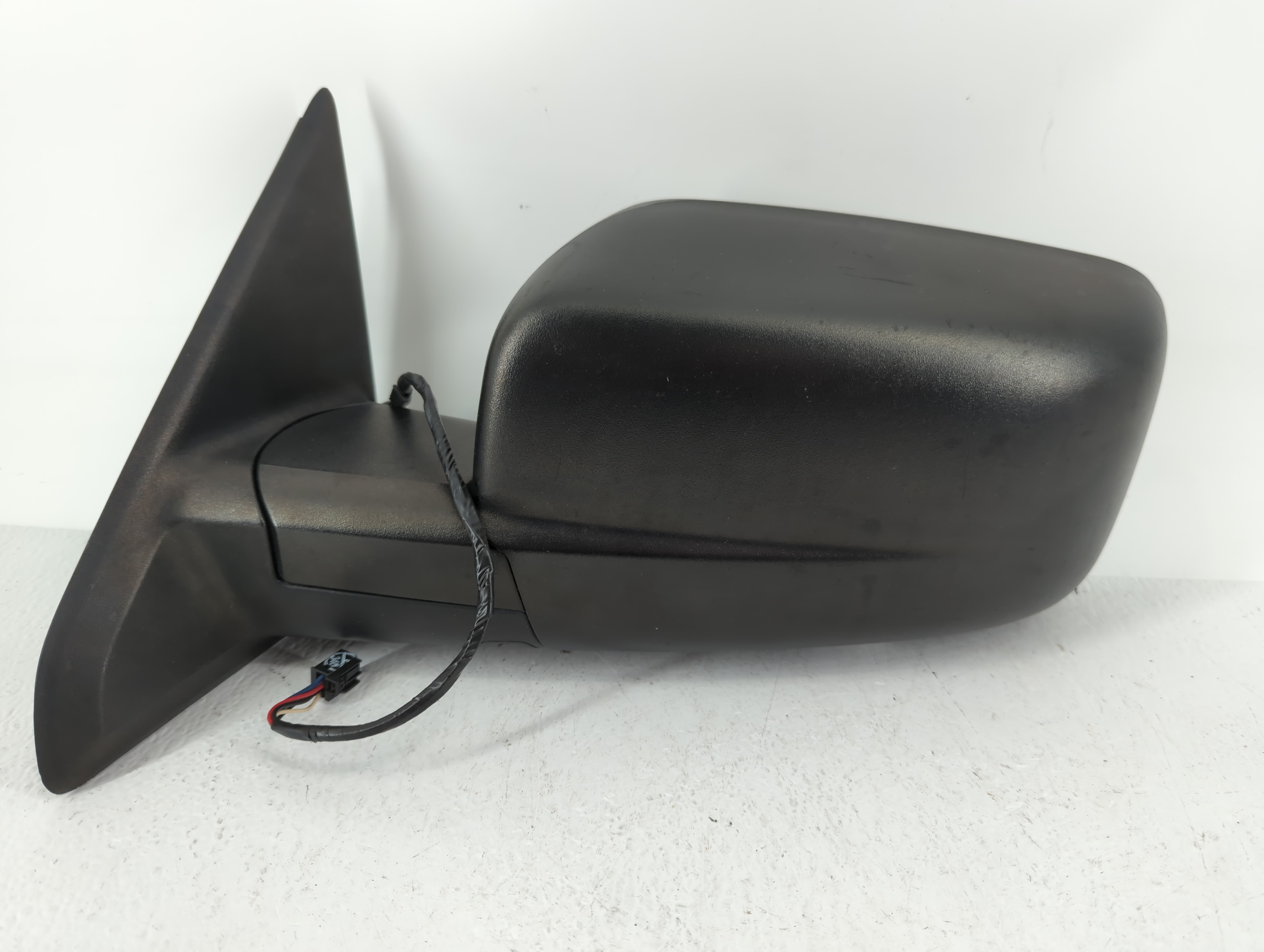 Picture of Dodge Ram 1500 Driver Left Side View Manual Door Mirror Black 633880