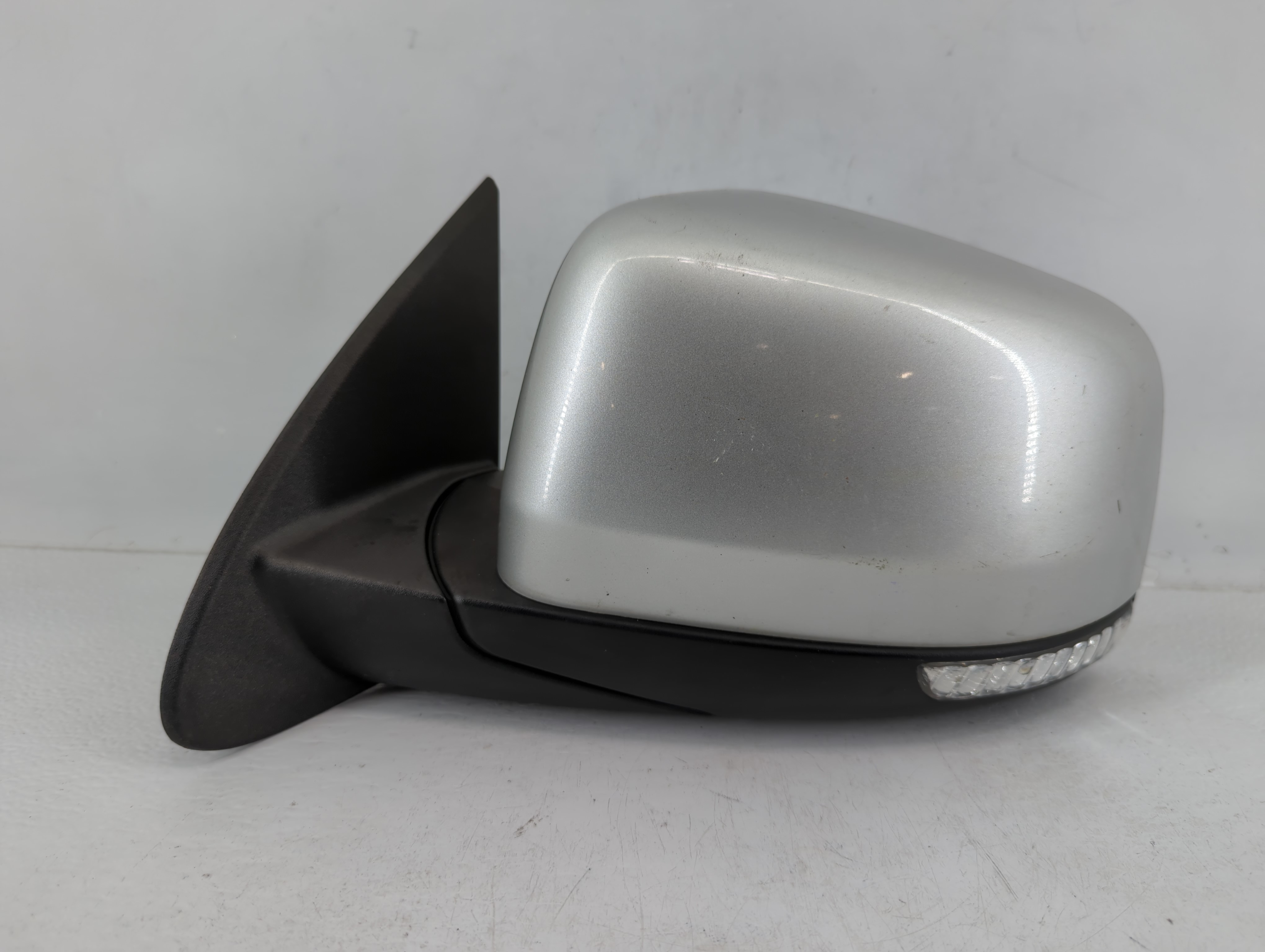 2013 Dodge Durango Driver Left Side View Manual Door Mirror Silver 634448 - Oemusedautoparts1.com
