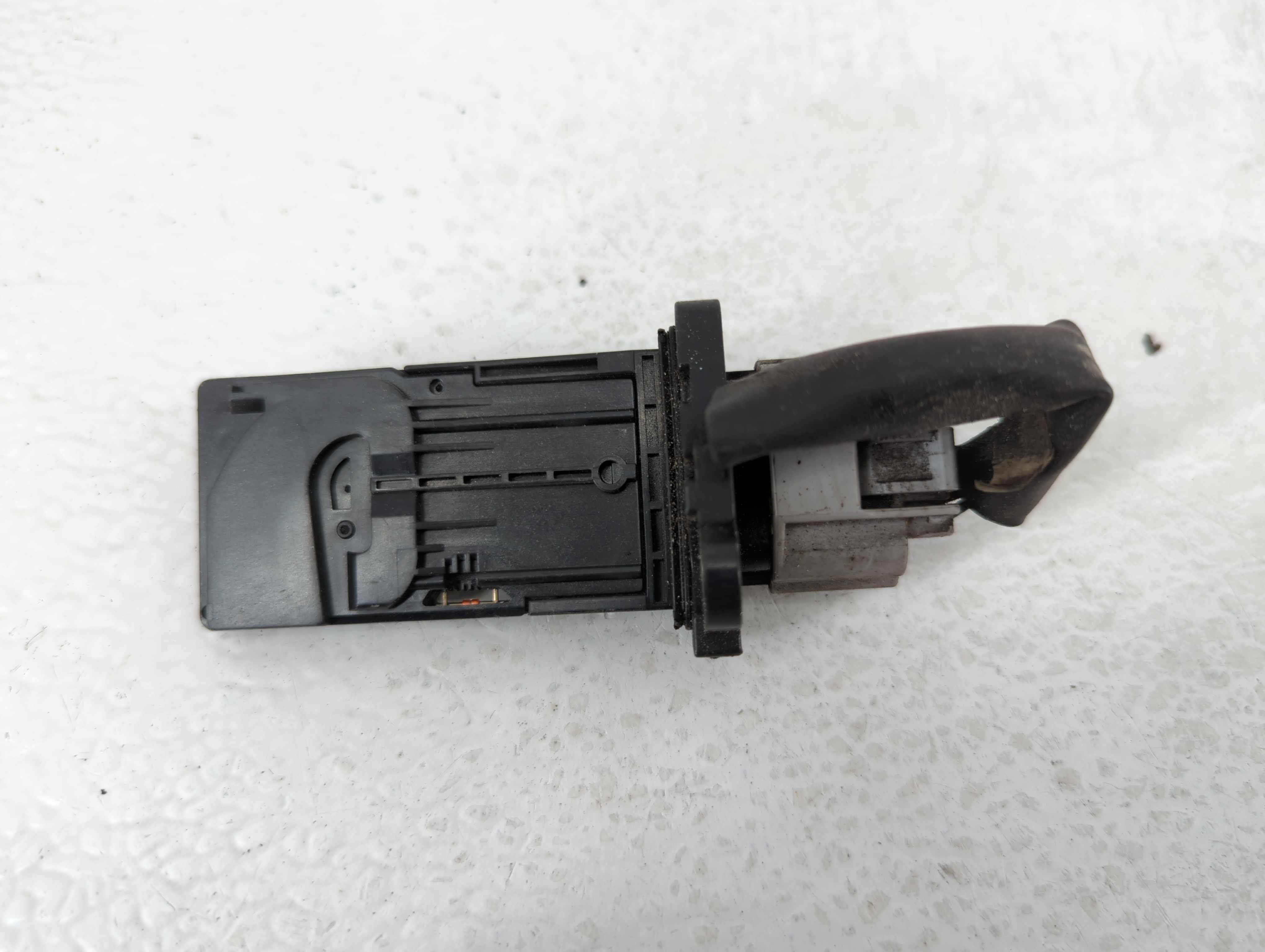 Picture of 2013-2015 Nissan Altima Mass Air Flow Meter Maf 634532