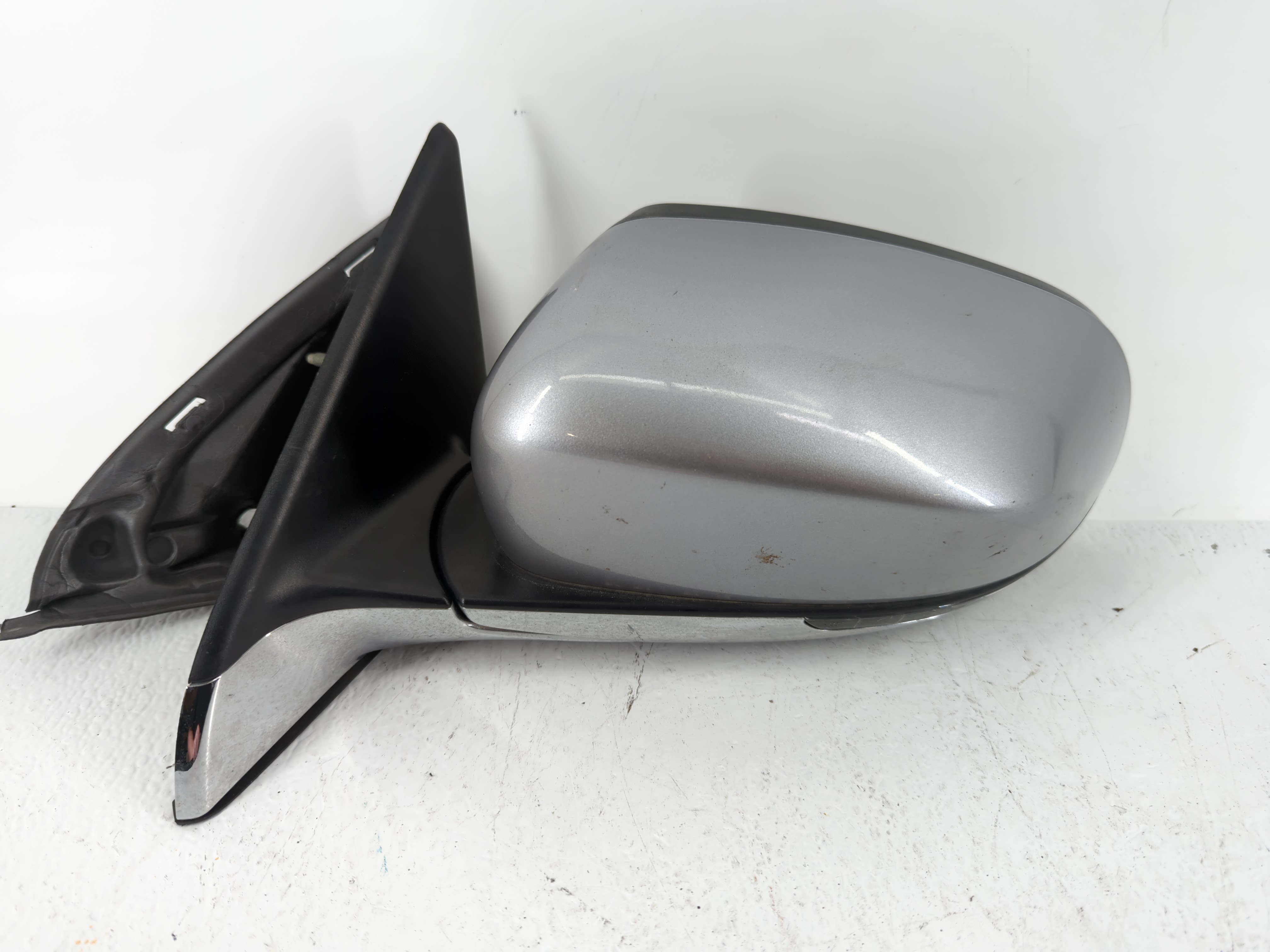 2018 Jeep Compass Driver Left Side View Power Door Mirror Grey 634590 - Oemusedautoparts1.com