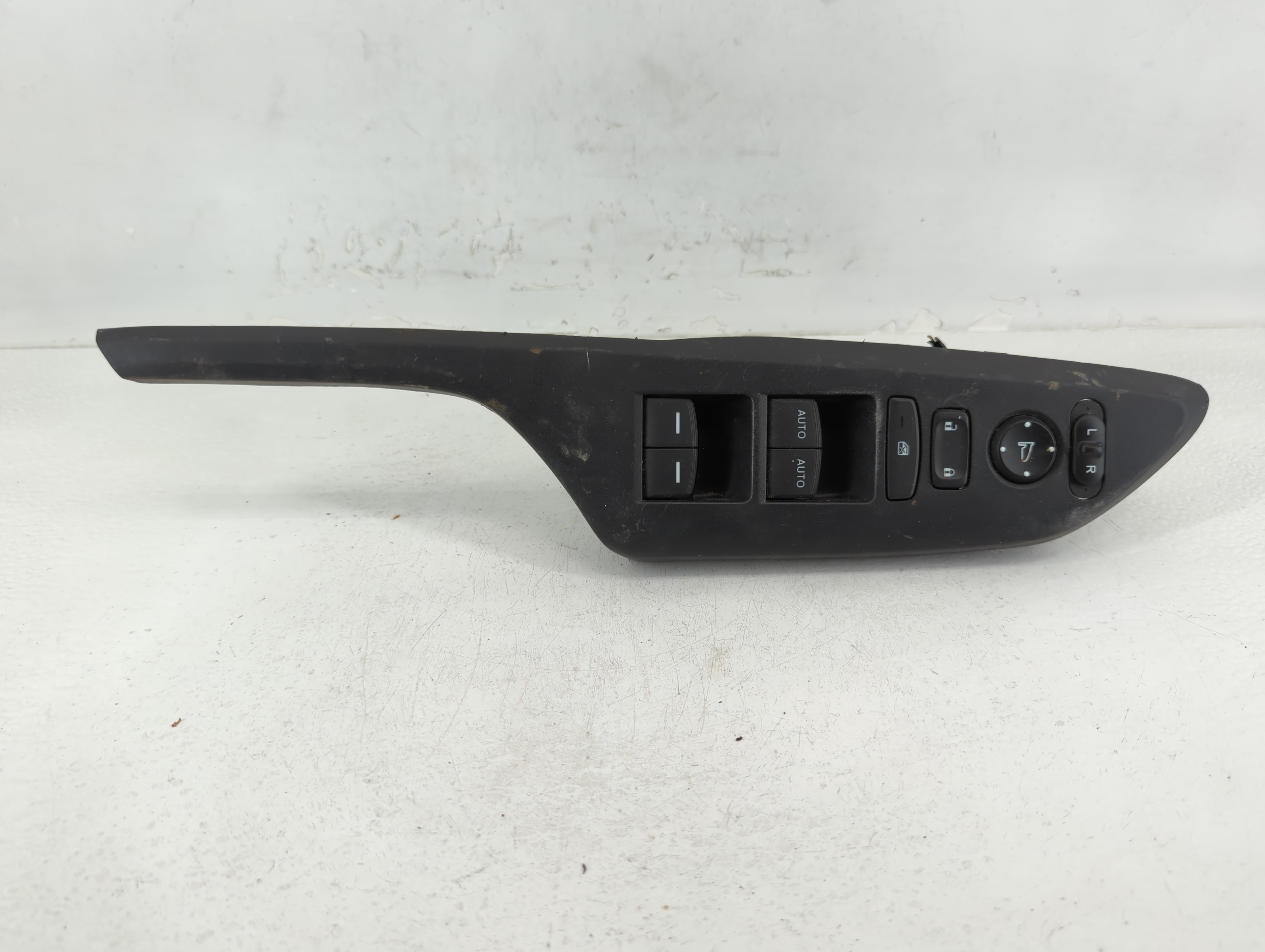 Picture of 2016-2021 Honda Civic Driver Left Door Master Power Window Switch 635033