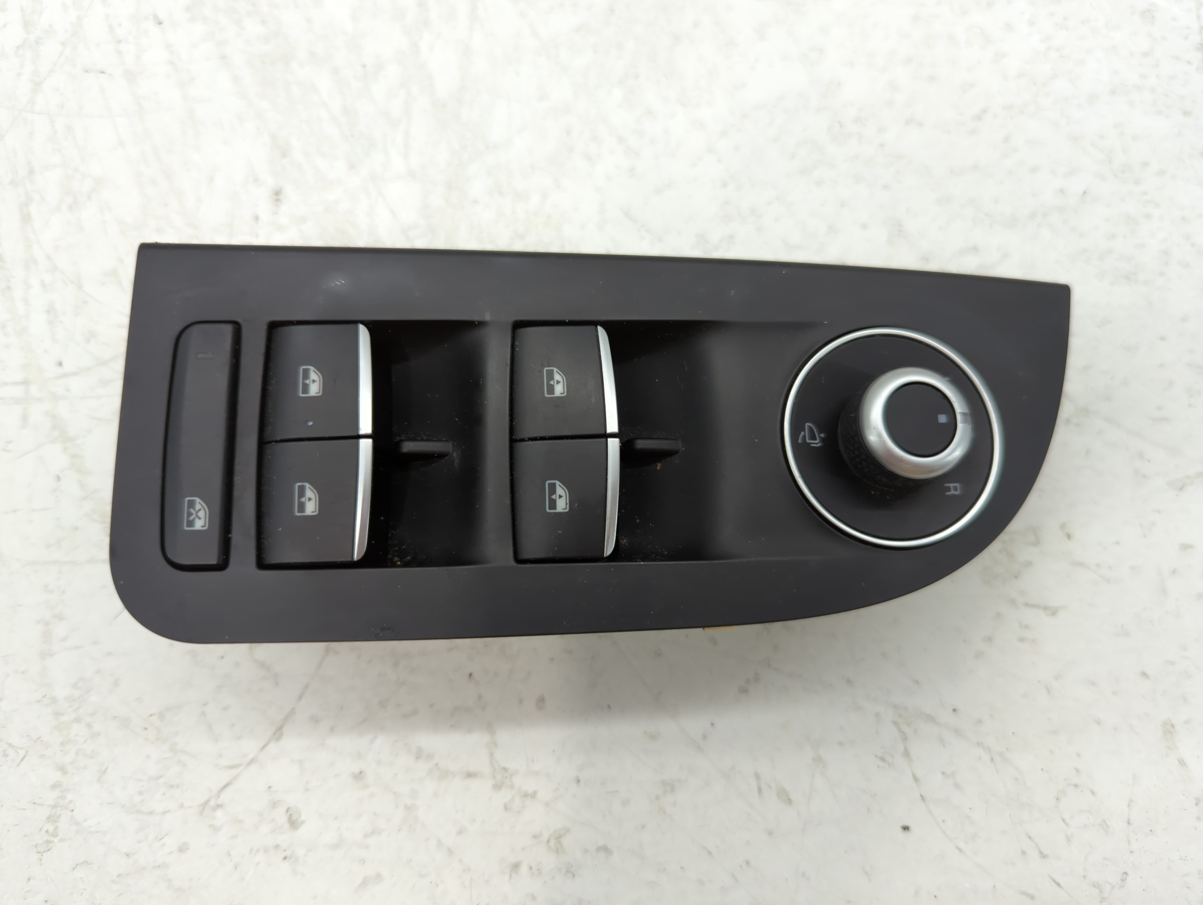 Picture of 2017-2017 Alfa Romeo Giulia Driver Left Door Master Power Window Switch 635150
