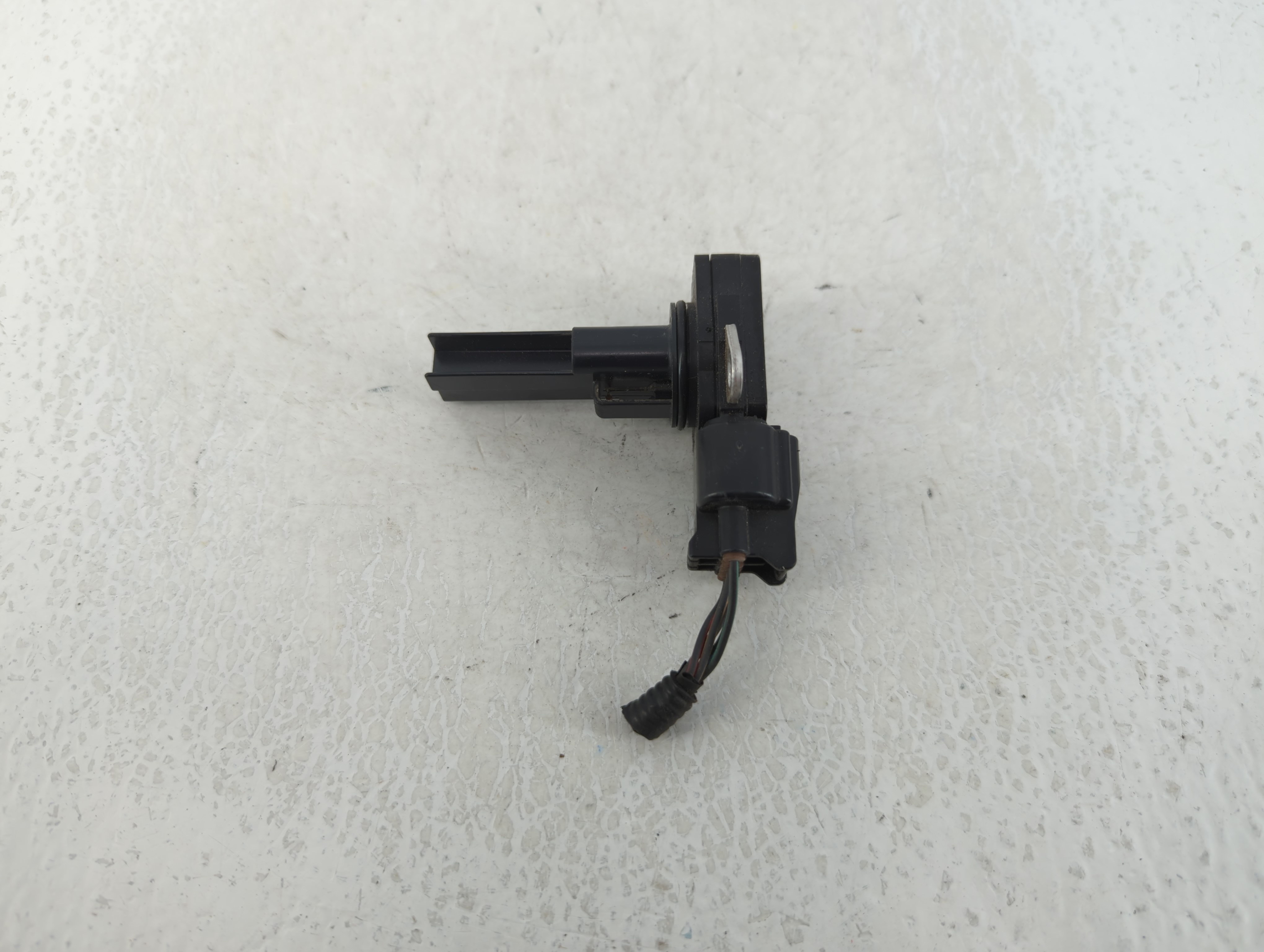 Picture of 2011 Jaguar Xf Mass Air Flow Meter Maf 635408