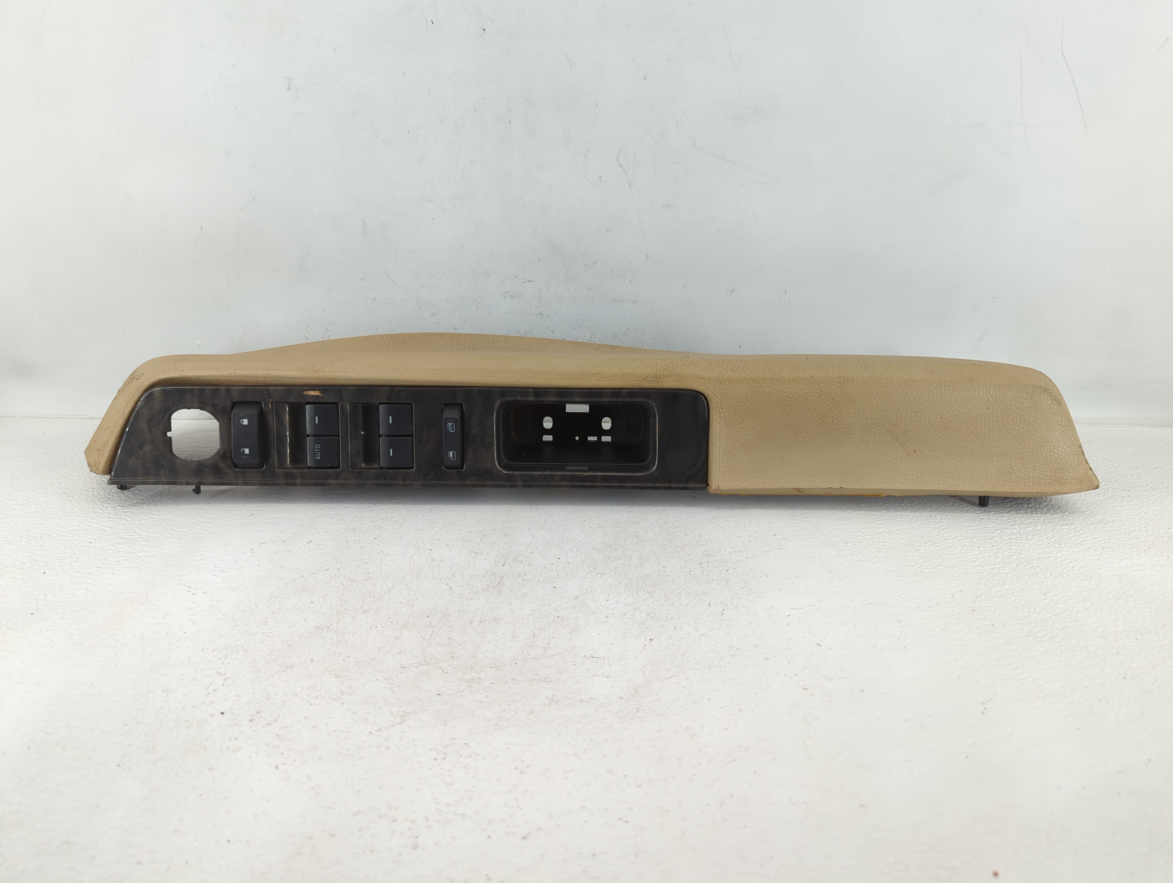 2017 Ford Expedition Driver Left Door Master Power Window Switch 635609 - Oemusedautoparts1.com