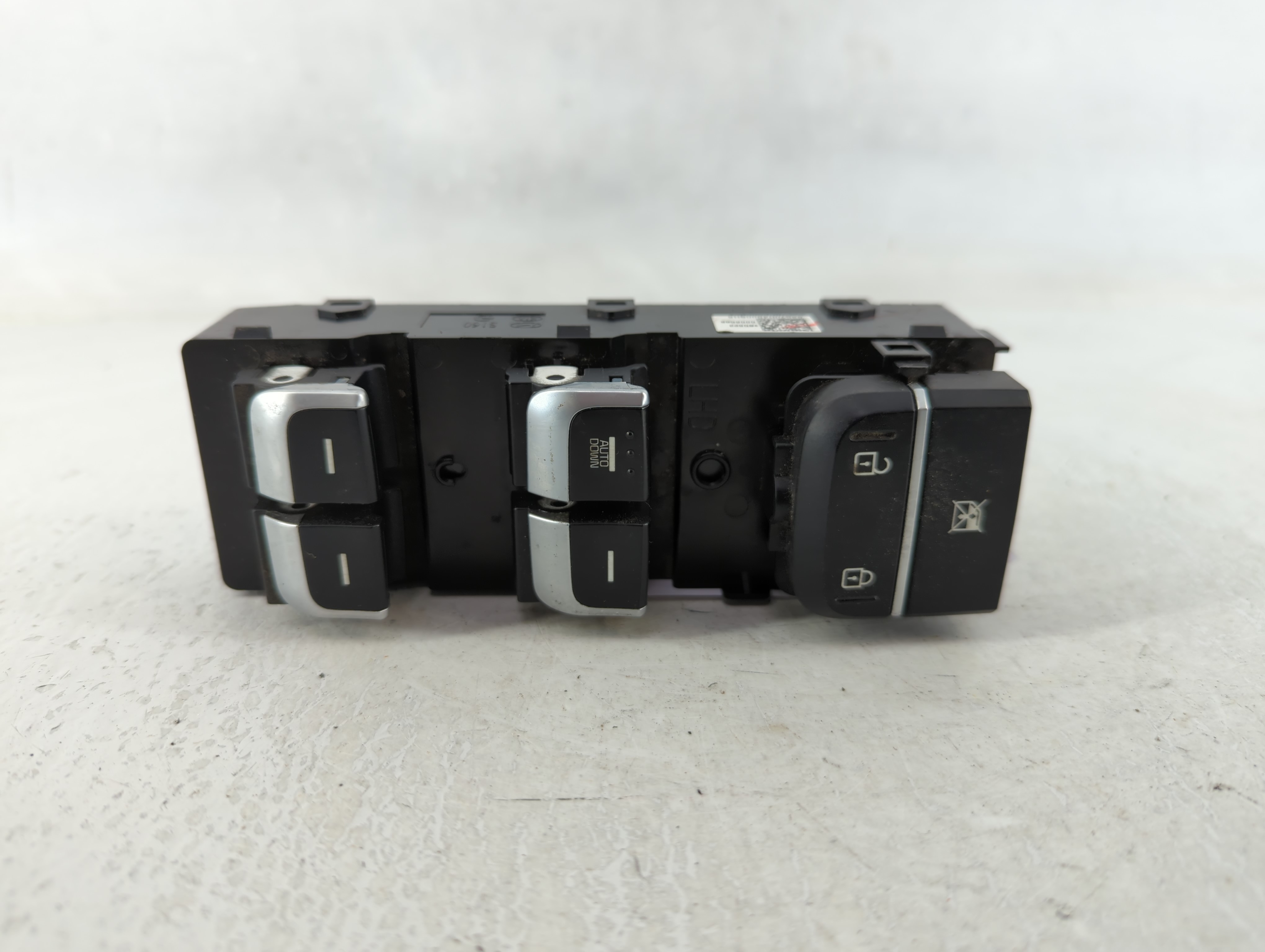 2016-2020 Kia Optima Driver Left Door Master Power Window Switch 635808 - Oemusedautoparts1.com