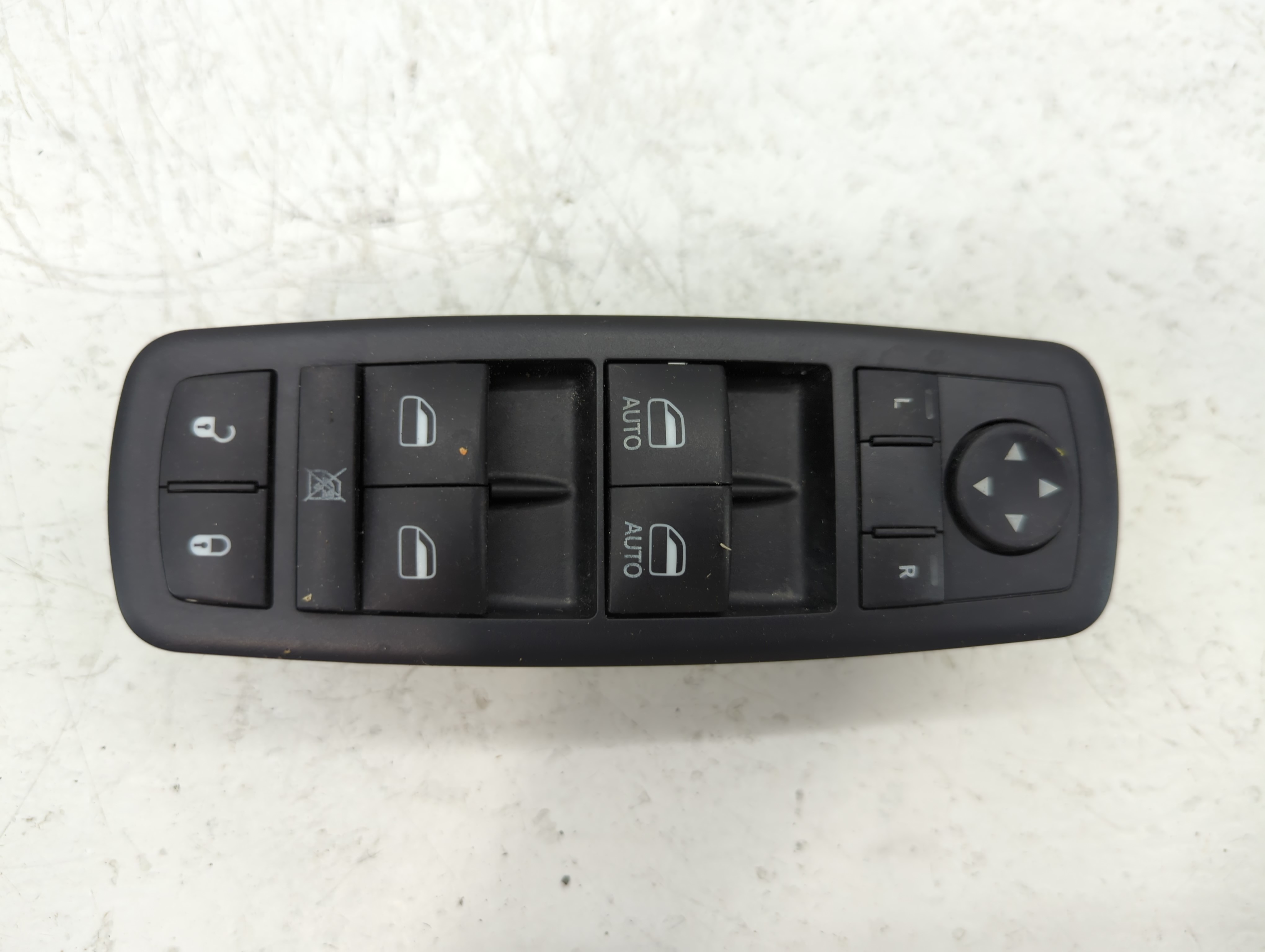 Picture of 2012 Chrysler Town & Country Driver Left Door Master Power Window Switch 635994