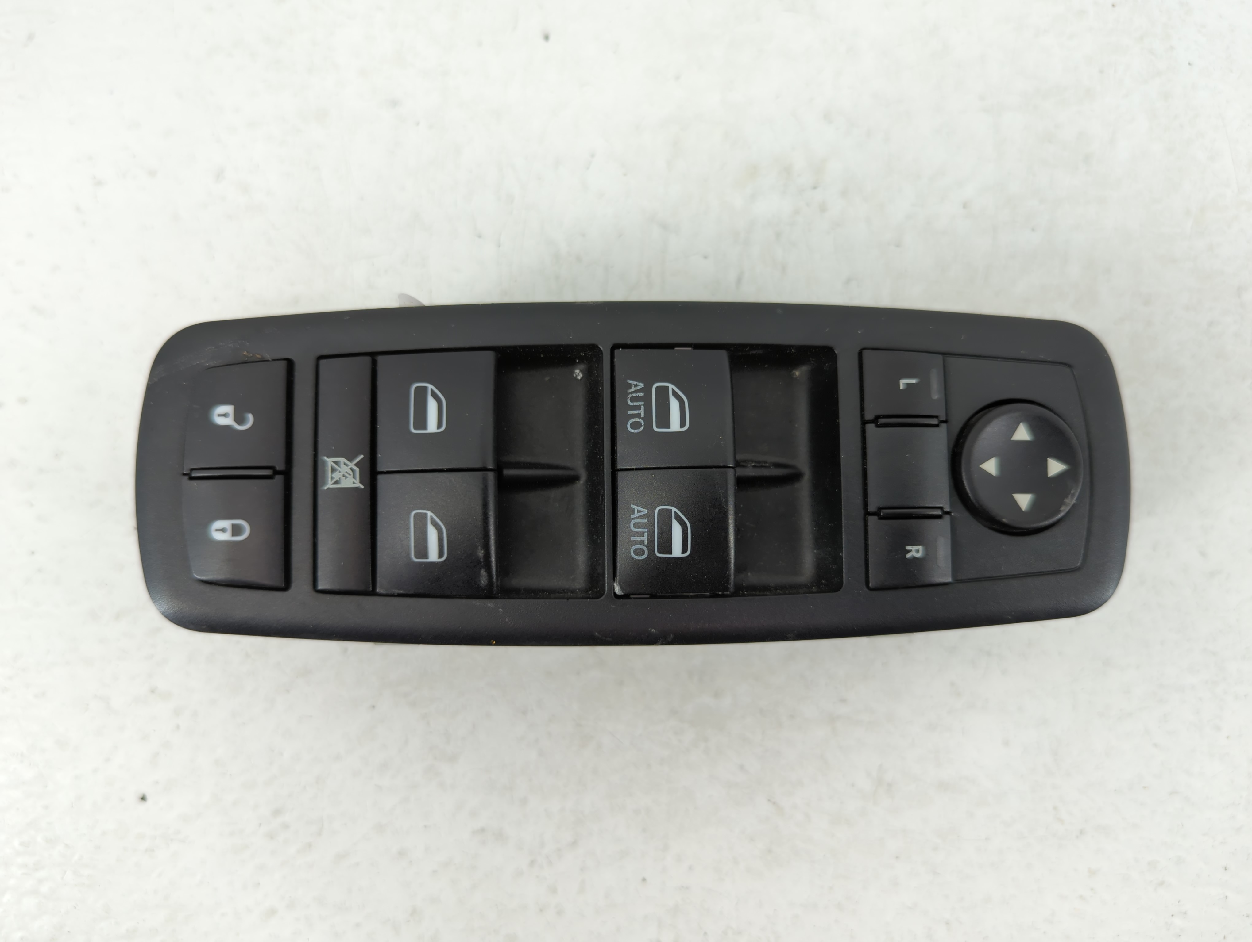 Lincoln Town Car Driver Left Door Master Power Window Switch 68110871aa 636578 - Oemusedautoparts1.com