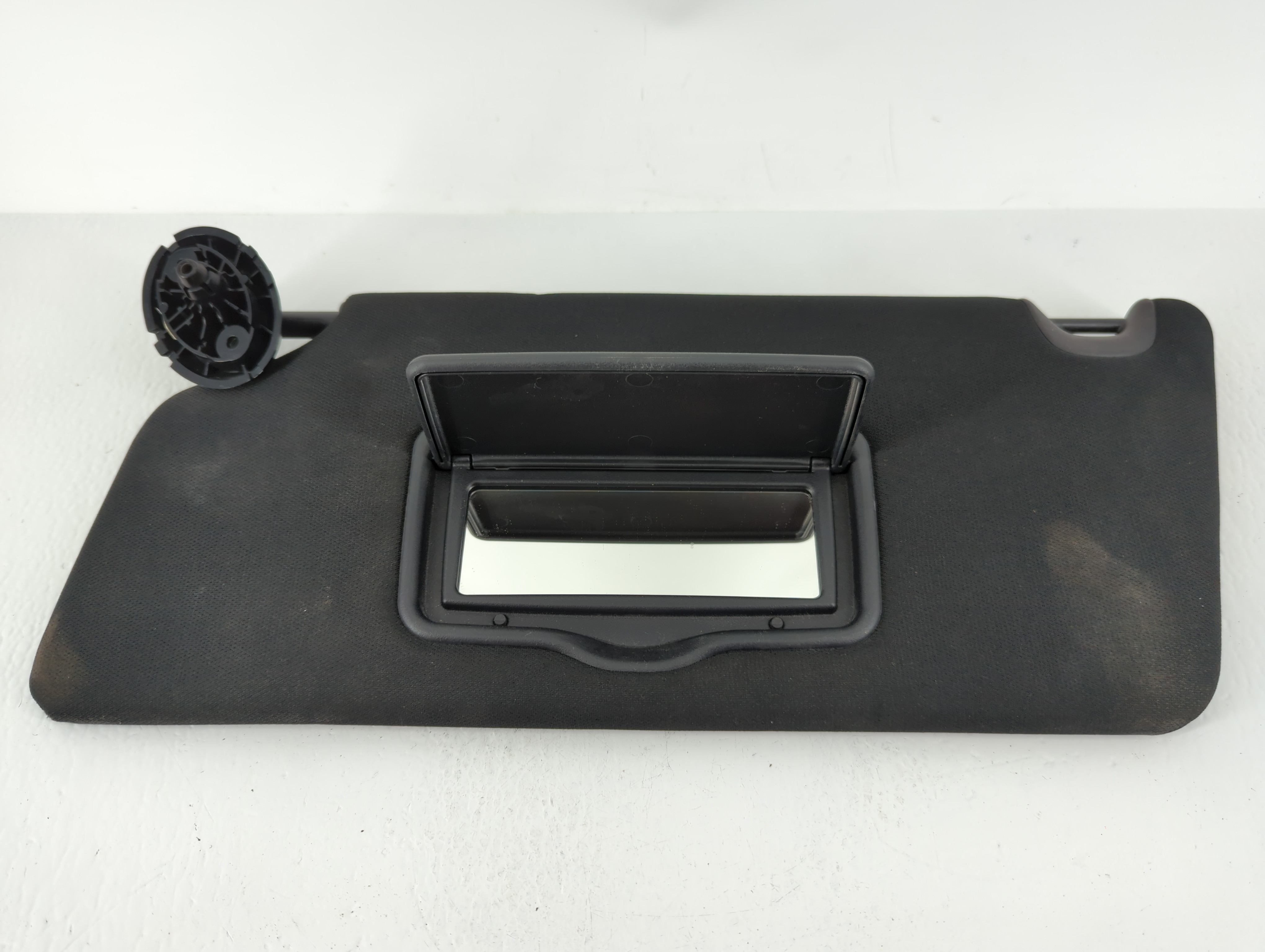 2019 Ford Explorer Driver Sun Visor Mirror Left Sunvisor Black 636963 - Oemusedautoparts1.com