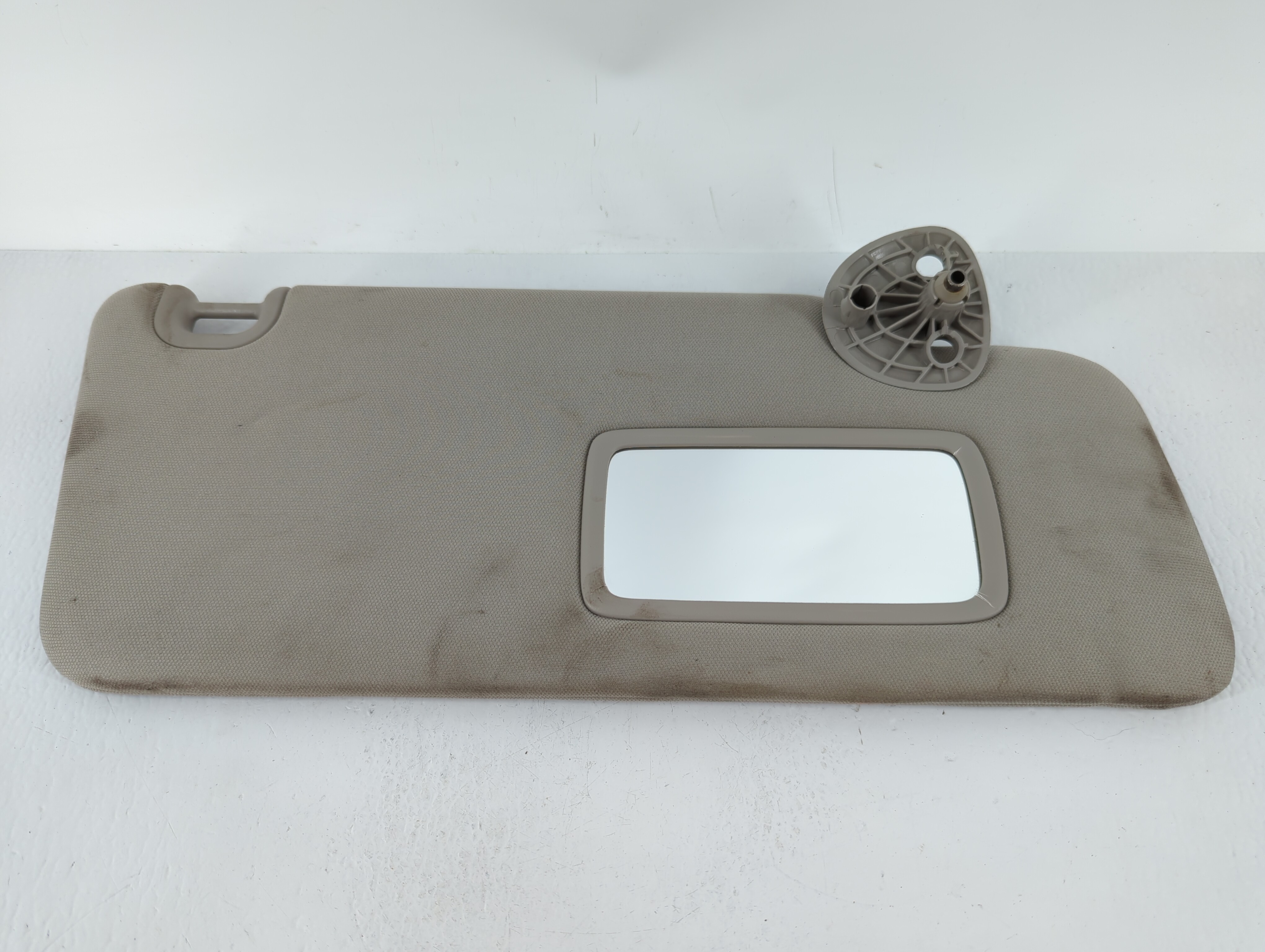 Picture of Dodge Ram 1500 Passenger Sun Visor Mirror Right Sunvisor Grey 636975