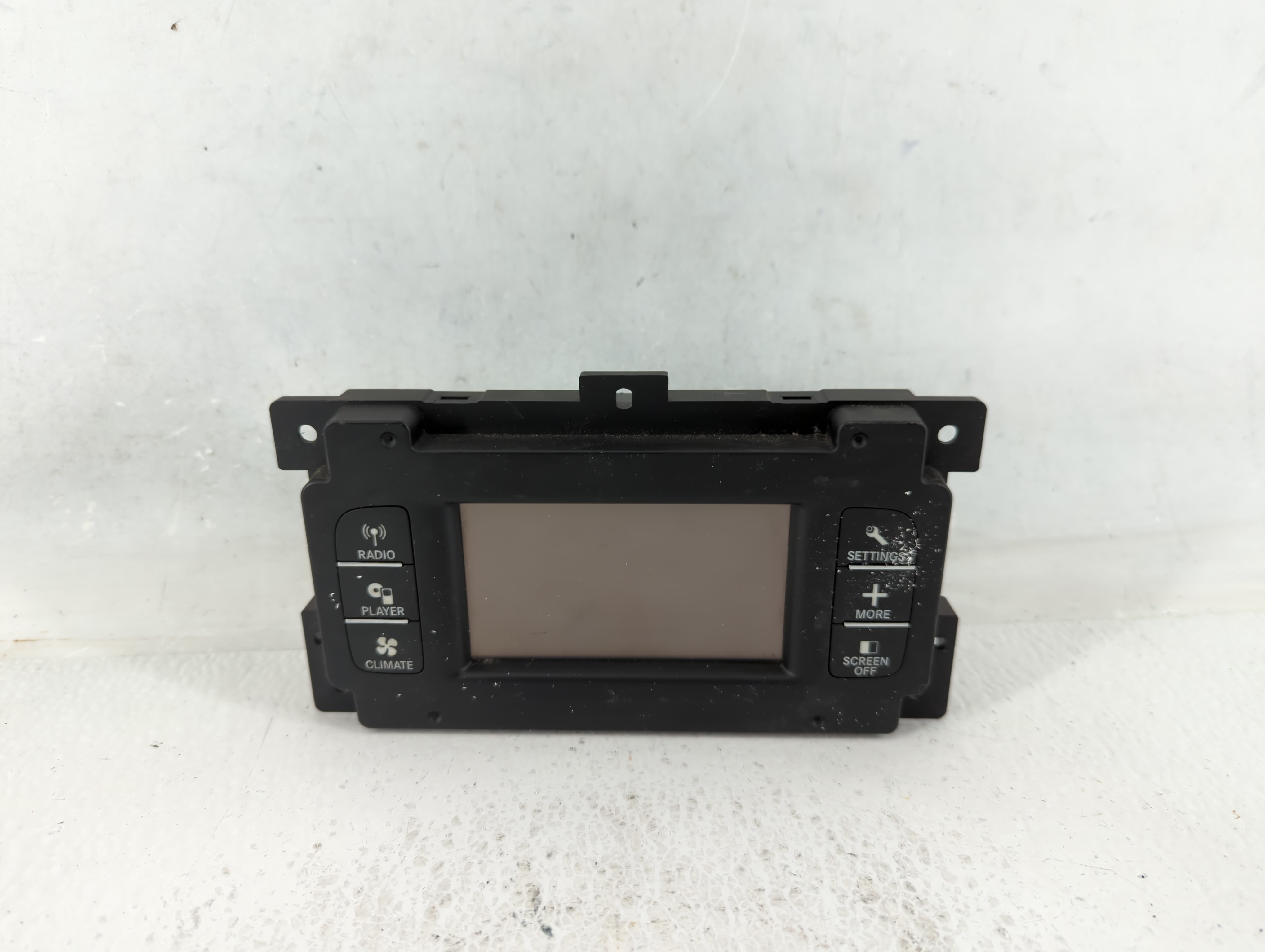 Picture of Dodge Ram 1500 Am Fm Cd Player Radio Receiver 637719