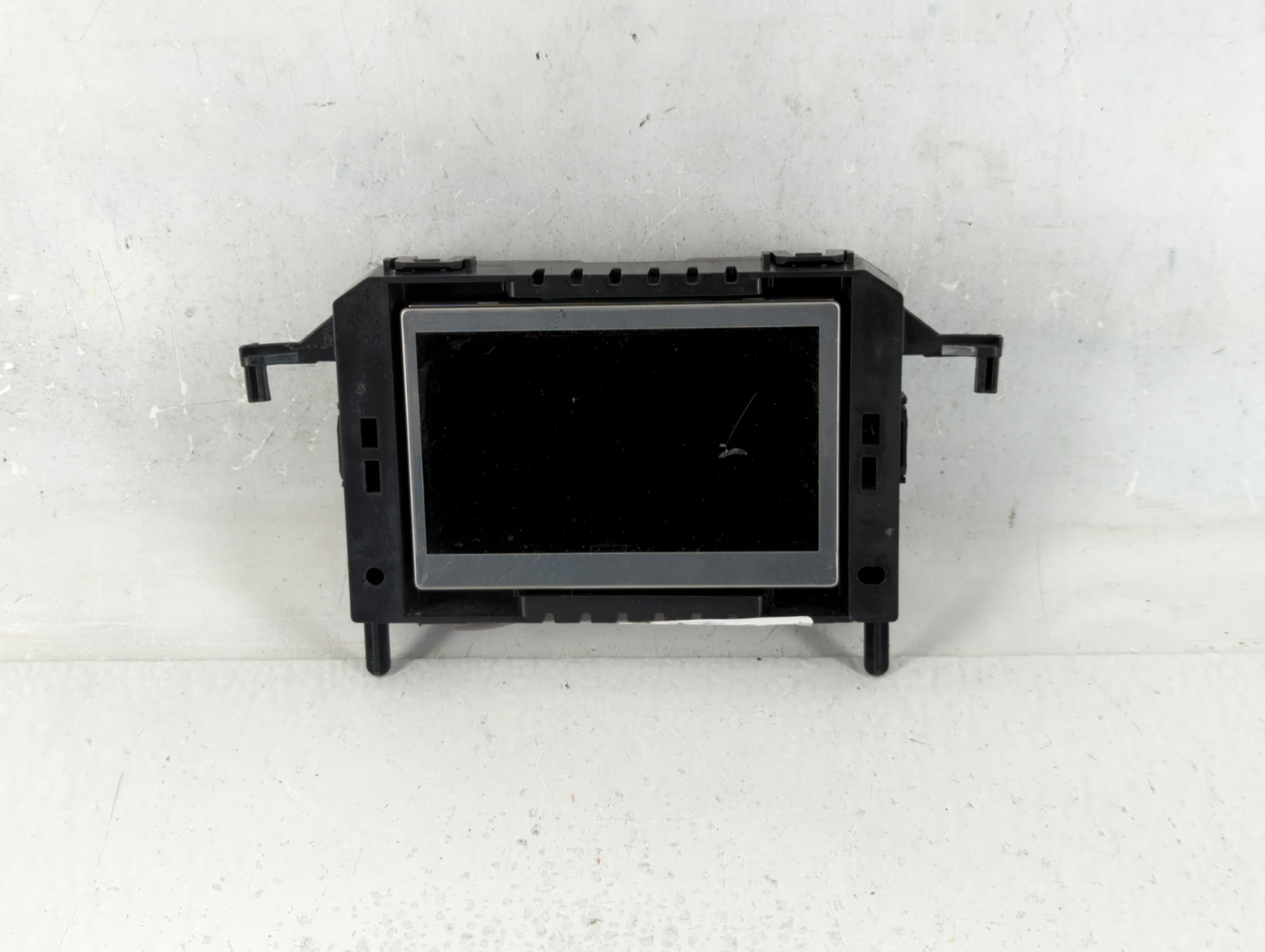 2017 Ford Explorer Information Display Screen 637738 - Oemusedautoparts1.com
