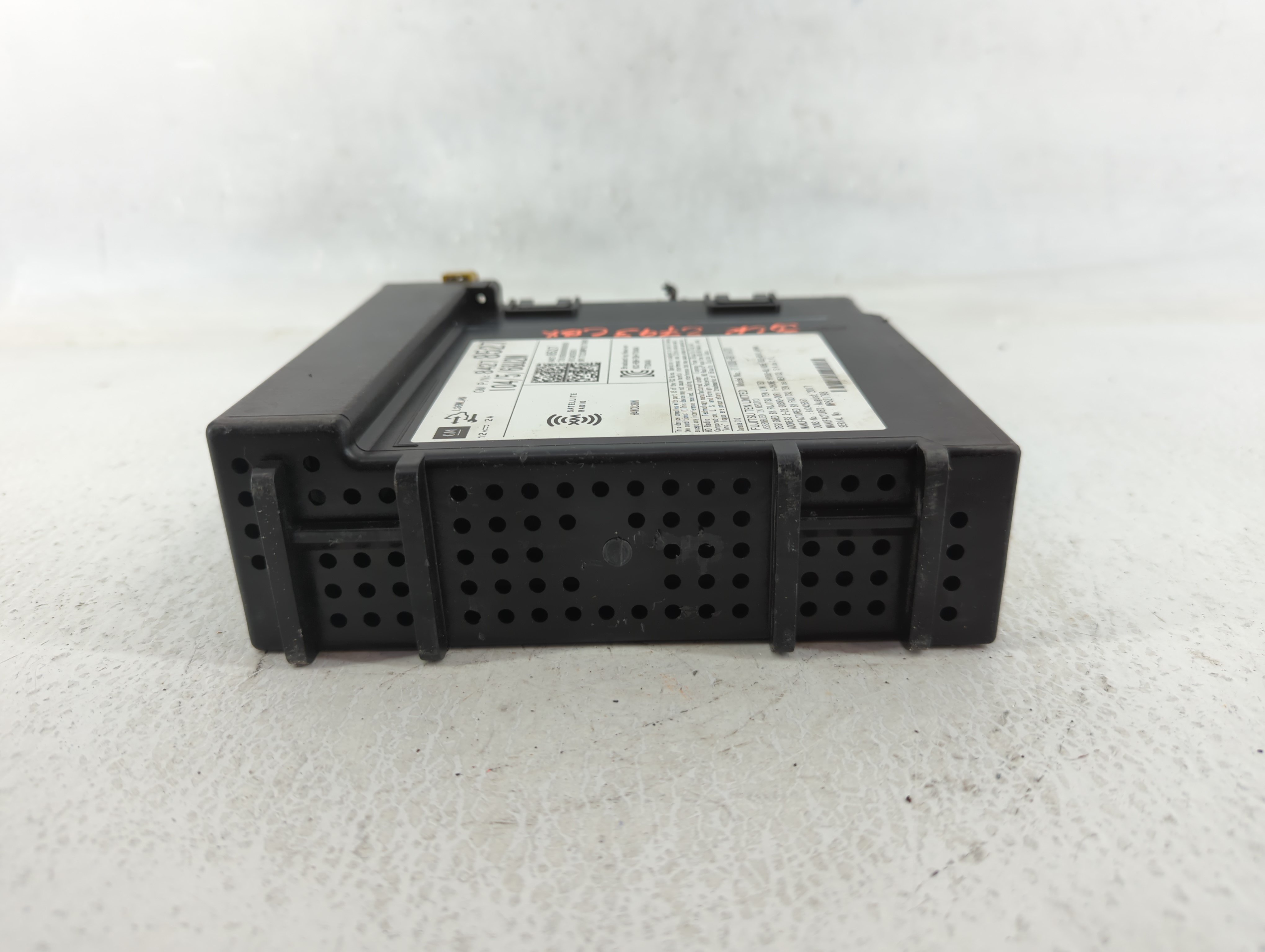 Picture of Cadillac Escalade Am Fm Cd Player Radio Receiver 637744