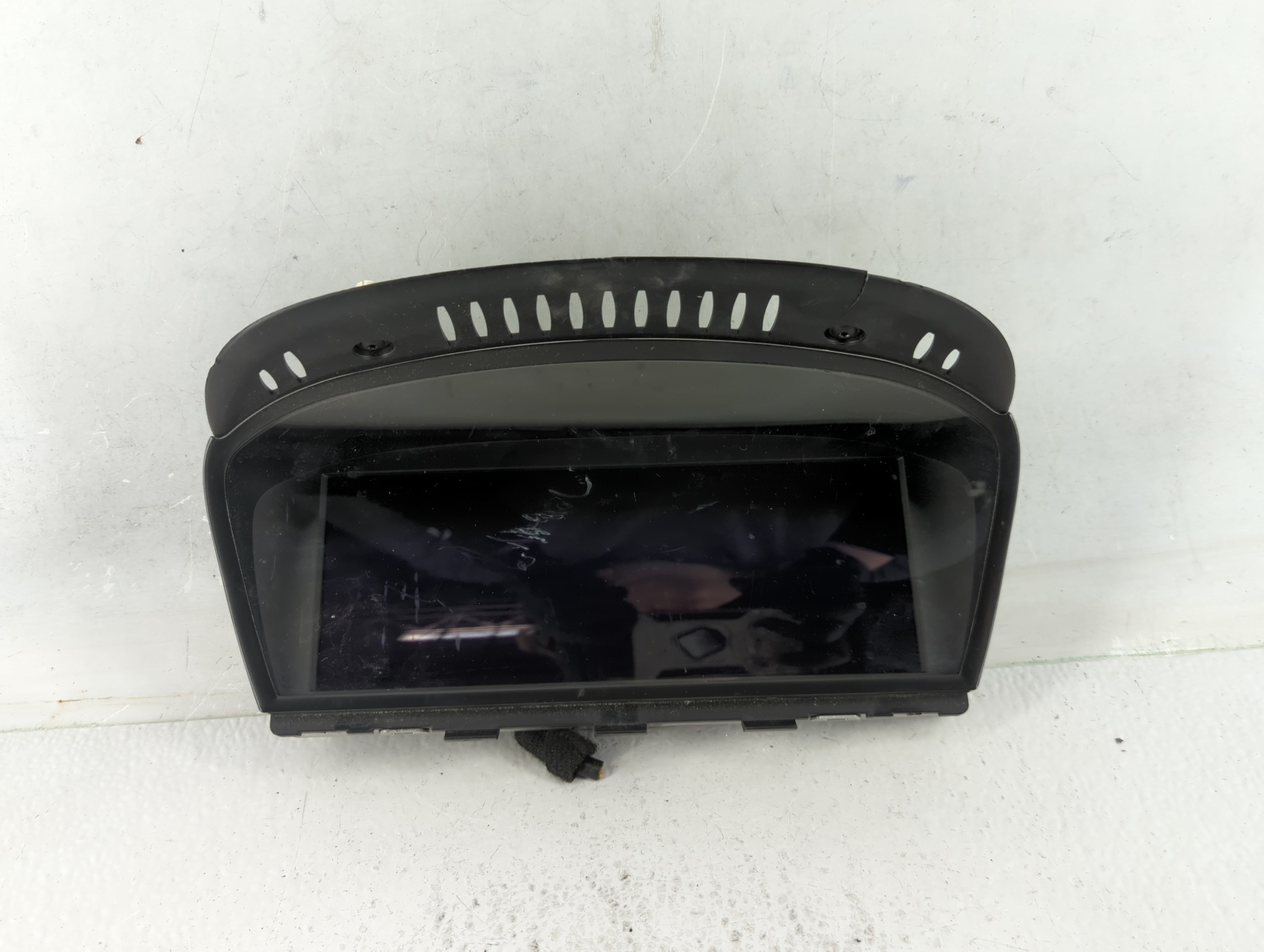 Picture of 2009 Bmw 528i Am Fm Cd Player Radio Receiver 637758