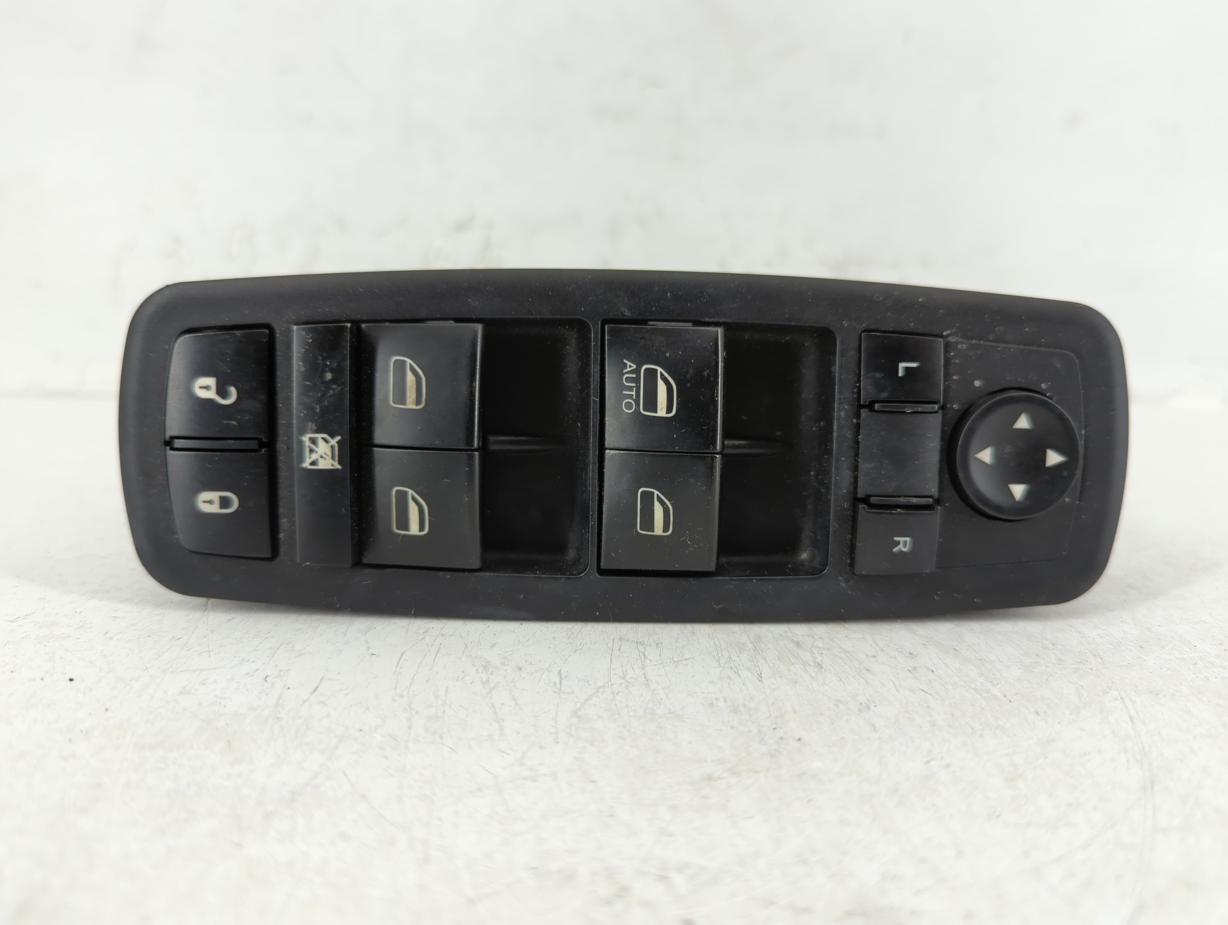 2016 Dodge Journey Driver Left Door Master Power Window Switch 637824 - Oemusedautoparts1.com