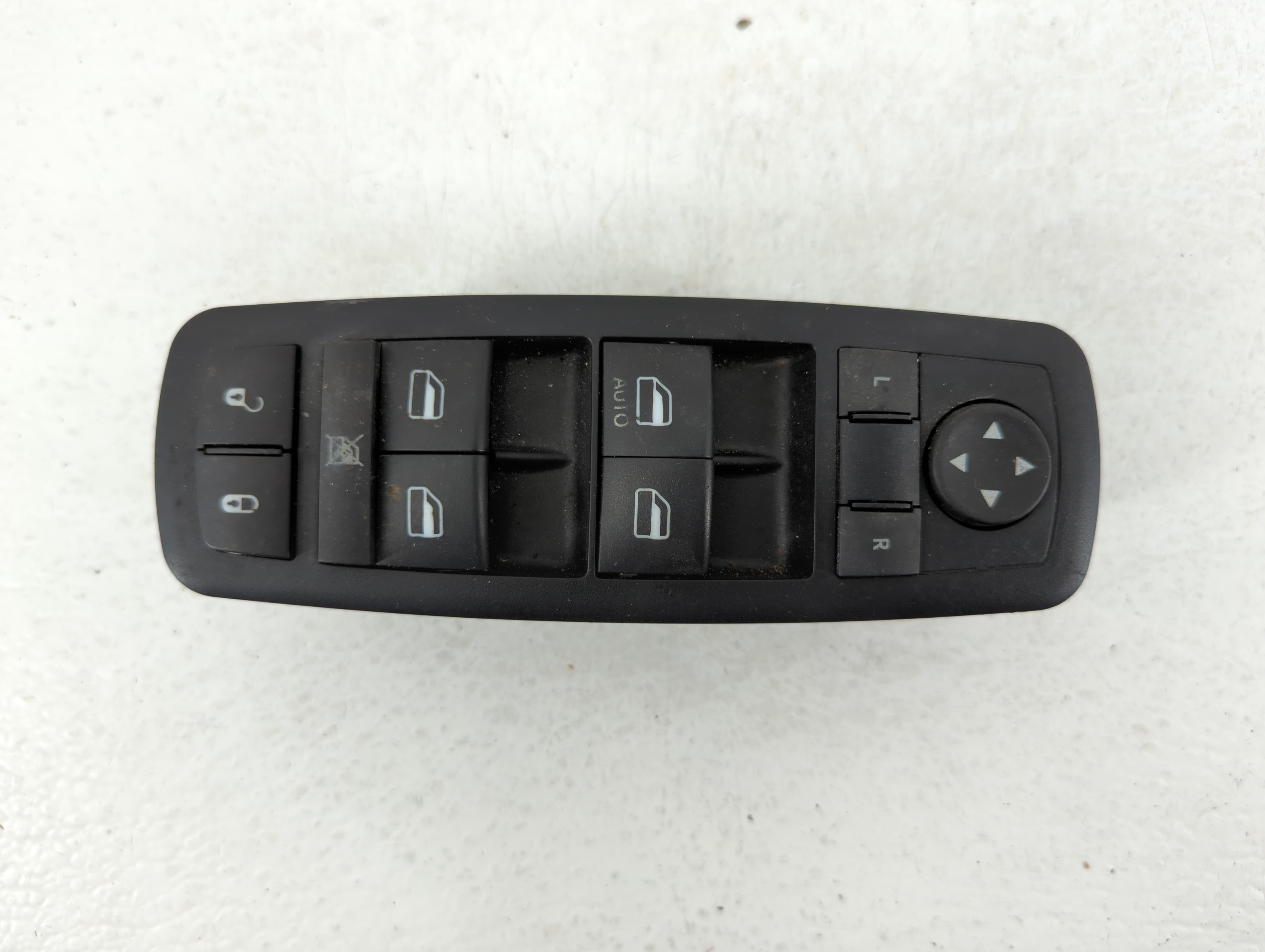 2014 Dodge Journey Driver Left Door Master Power Window Switch 637915 - Oemusedautoparts1.com
