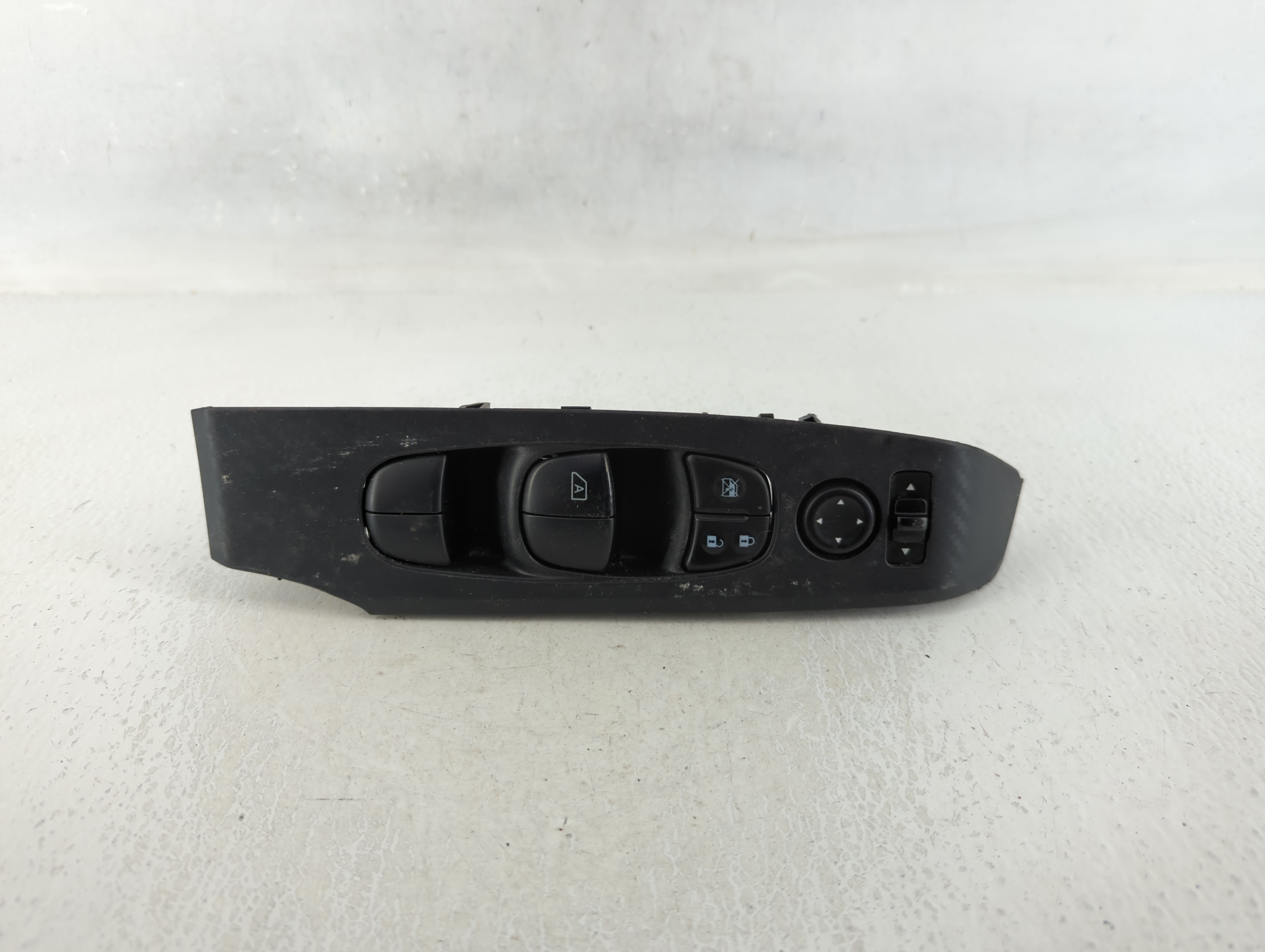 2015 Mini Cooper Clubman Driver Left Door Master Power Window Switch 638472 - Oemusedautoparts1.com