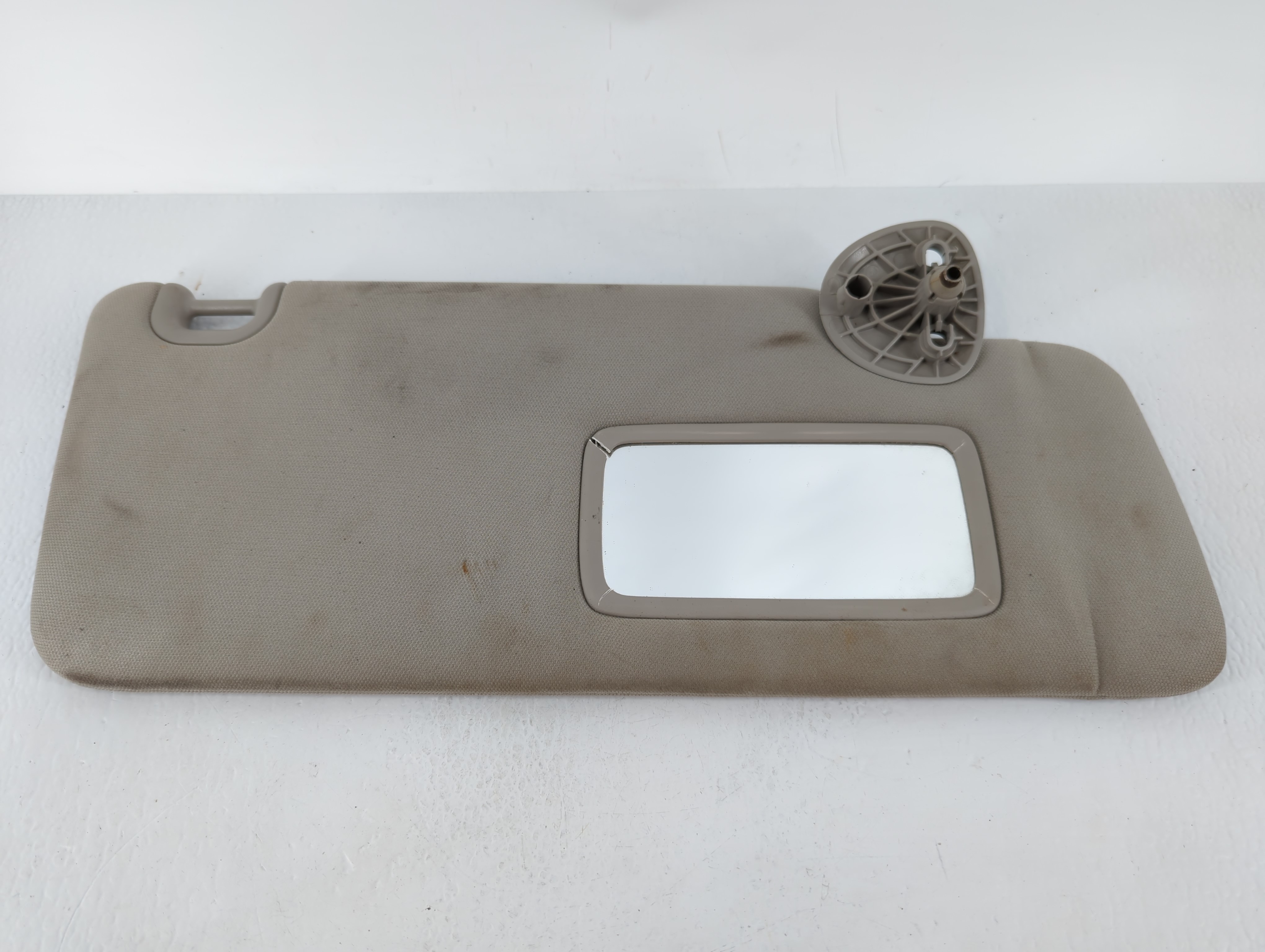 Picture of Dodge Ram 1500 Driver Sun Visor Mirror Left Sunvisor Beige 638837