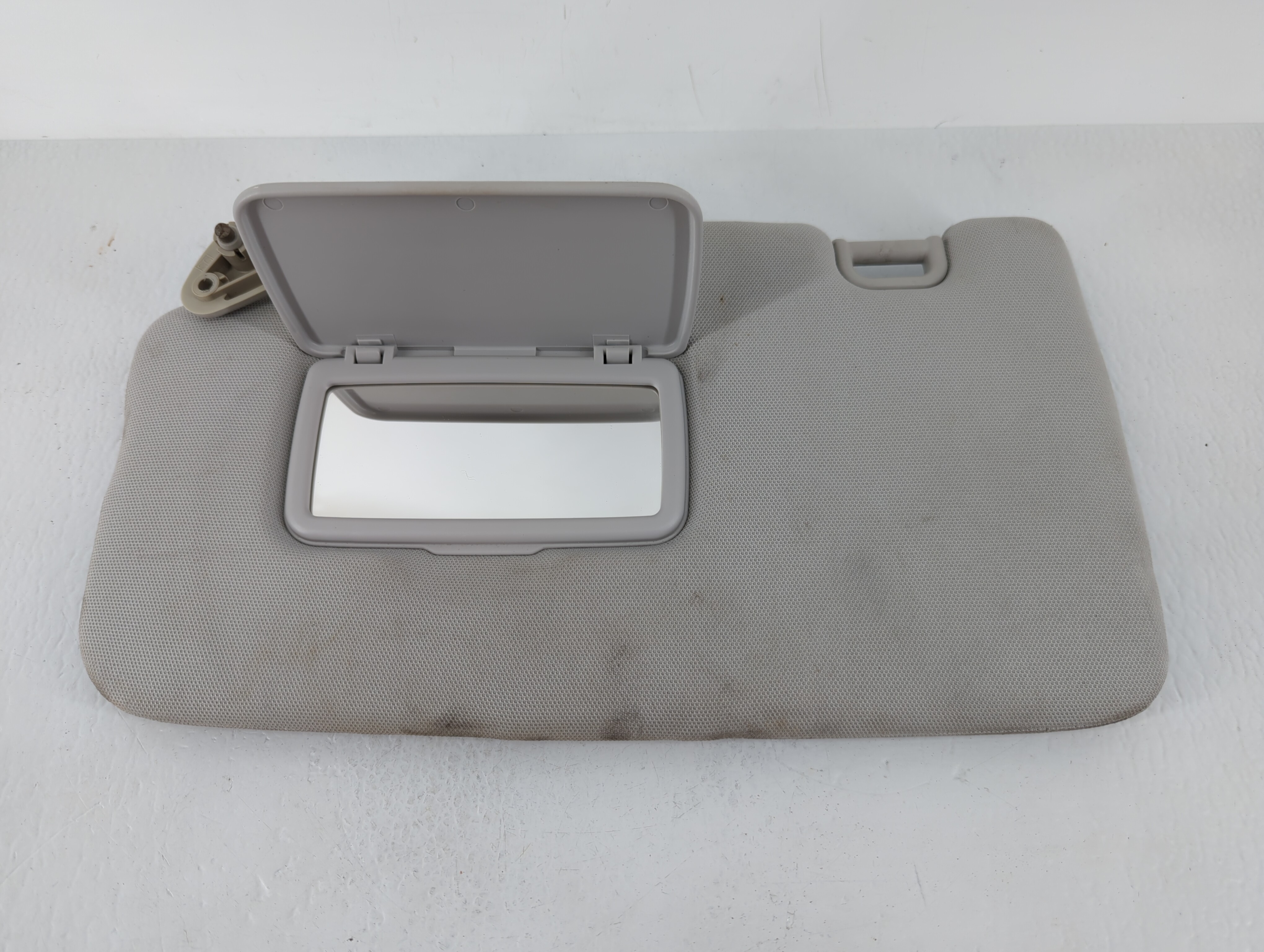 Picture of 2016 Subaru Forester Driver Sun Visor Mirror Left Sunvisor Grey 638886