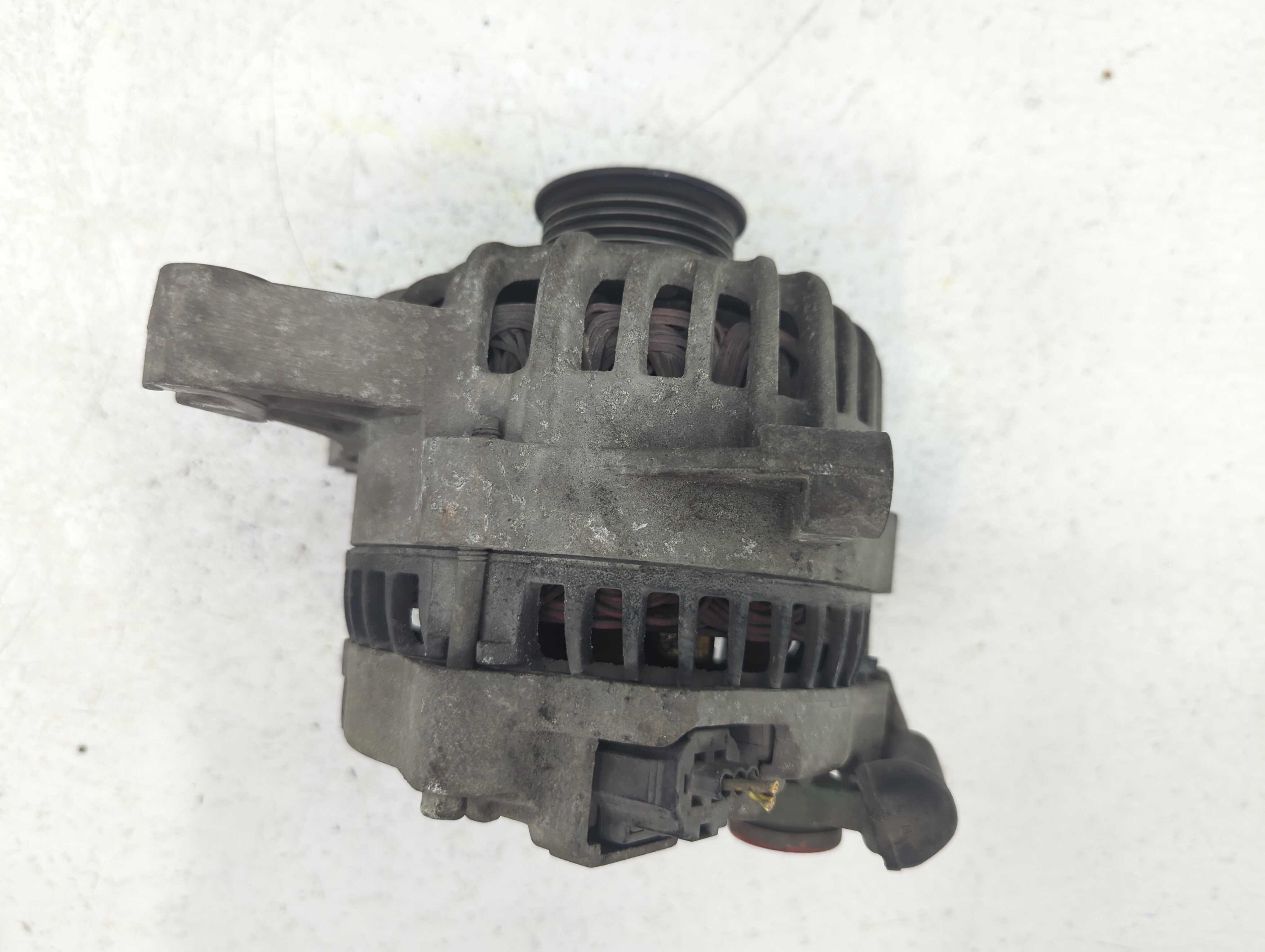 Ford Expedition Alternator Generator Charging Assembly Engine Oem 639162 - Oemusedautoparts1.com