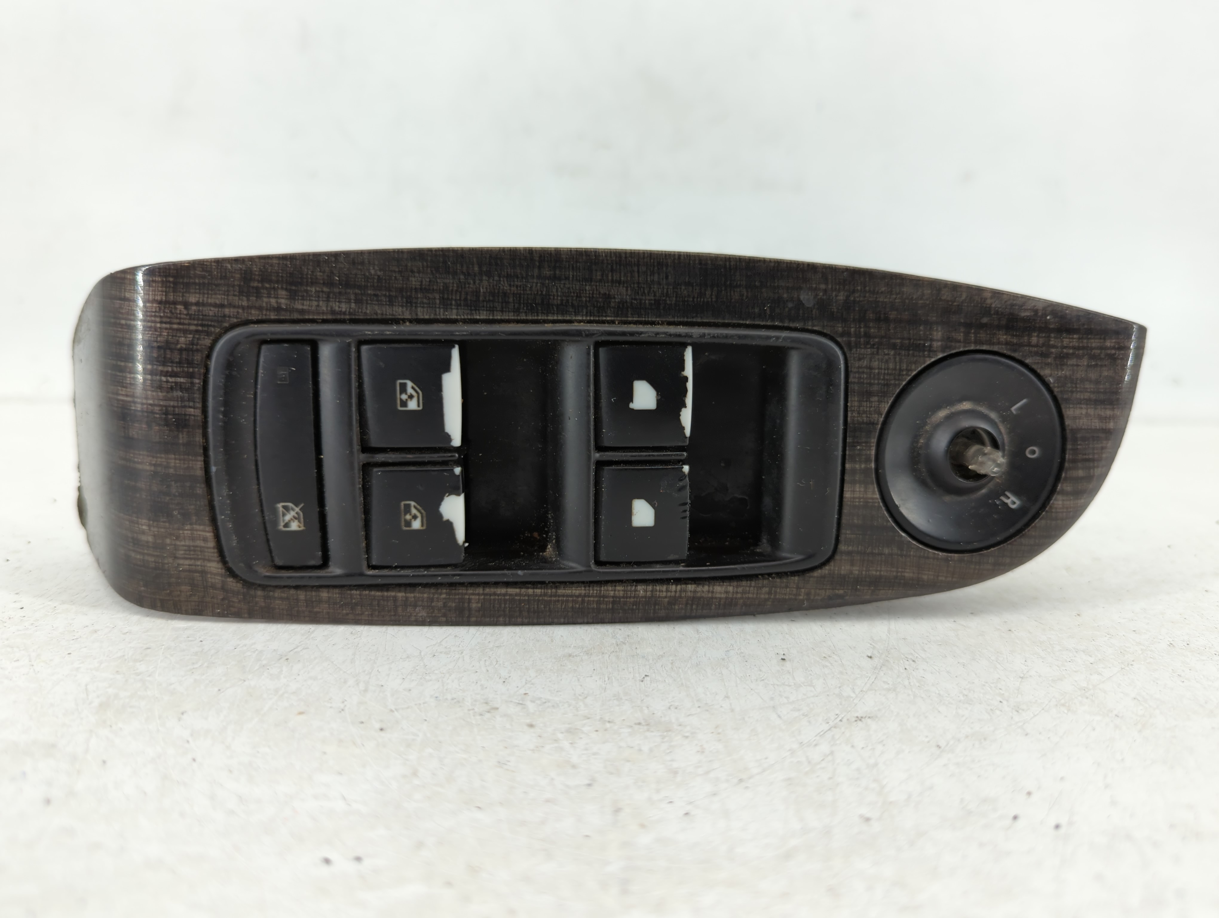 Picture of 2013-2016 Chevrolet Malibu Driver Left Door Master Power Window Switch 639385