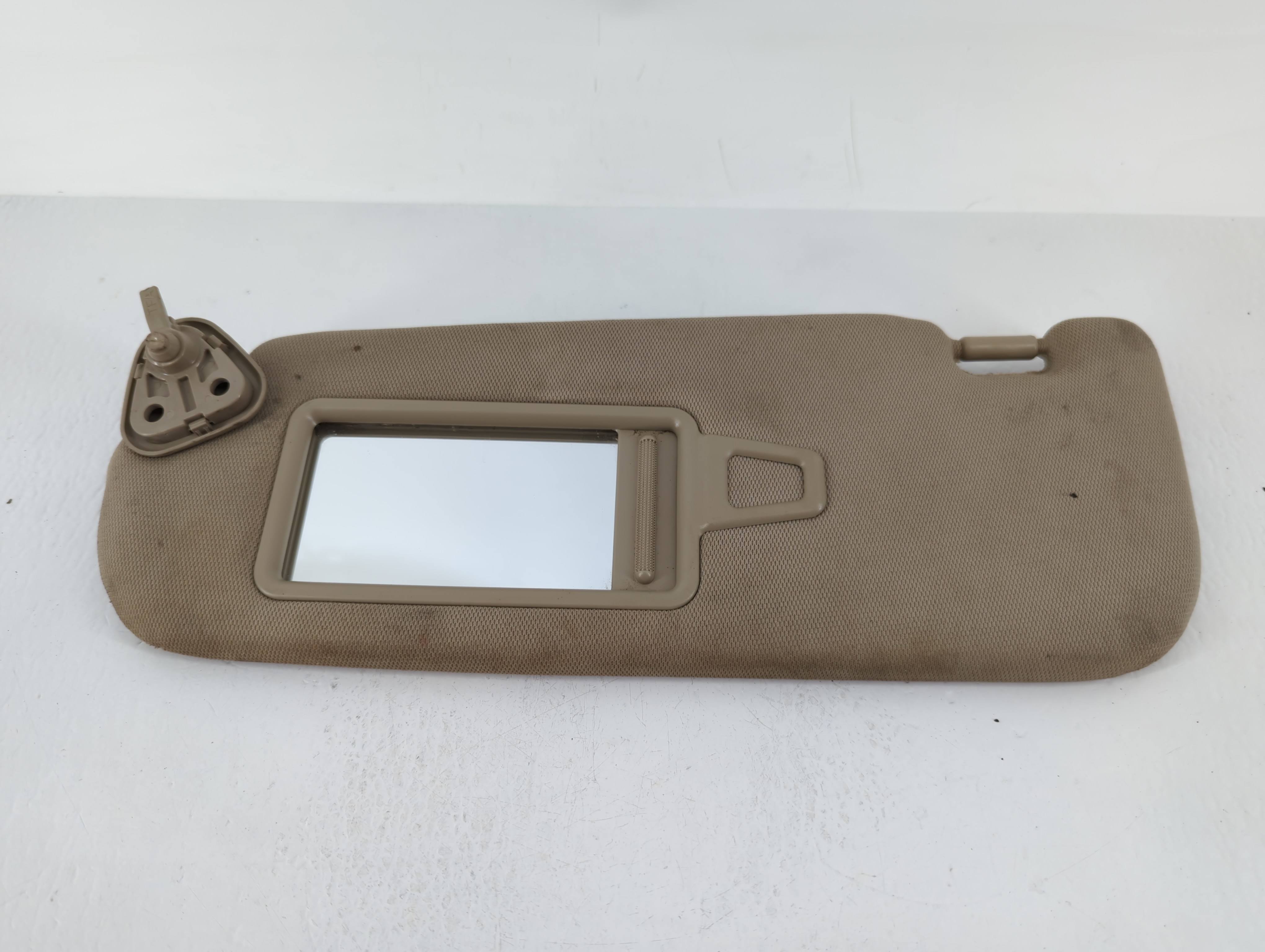 2011-2016 Kia Optima Driver Sun Visor Mirror Left Sunvisor Beige 639469 - Oemusedautoparts1.com