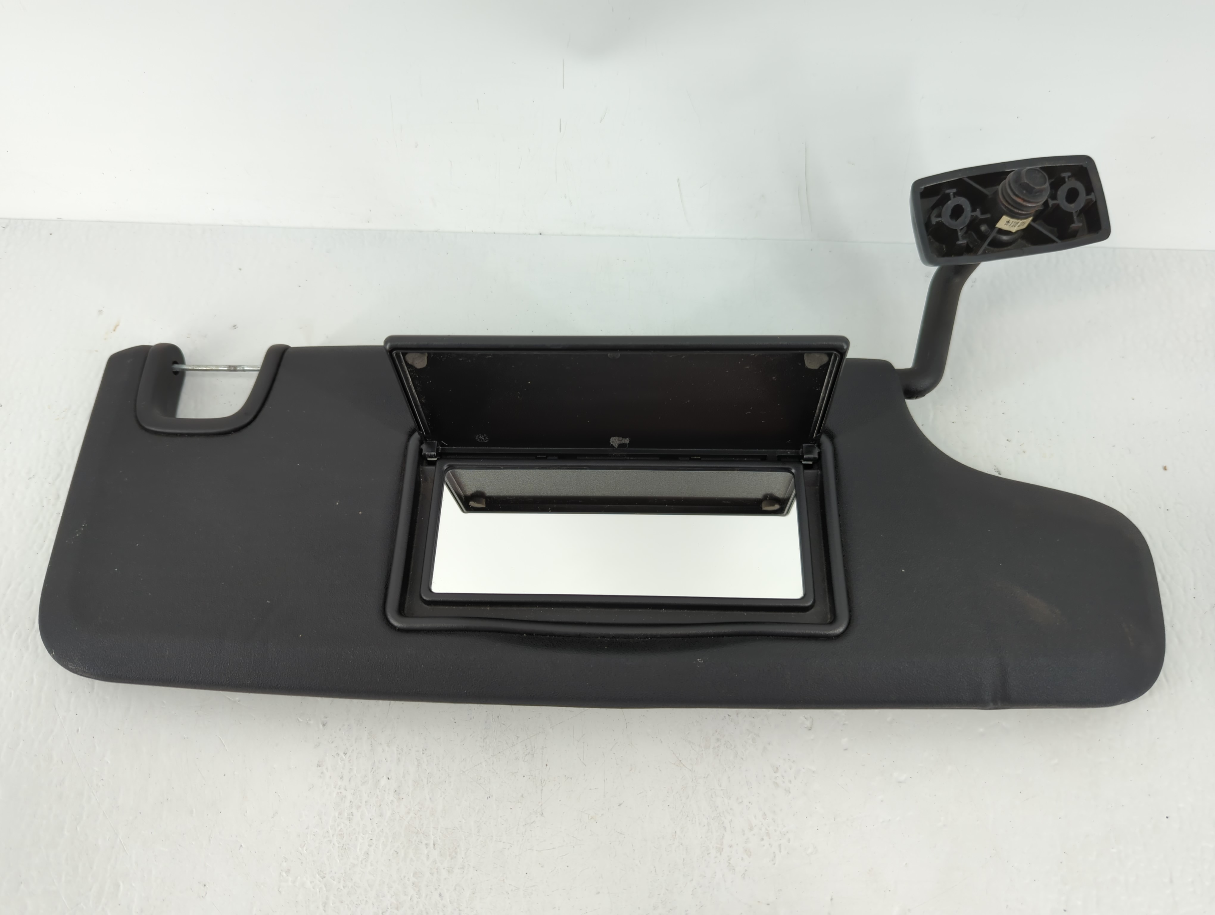 Passenger Sun Visor Mirror Right Sunvisor Black 639634 - Oemusedautoparts1.com