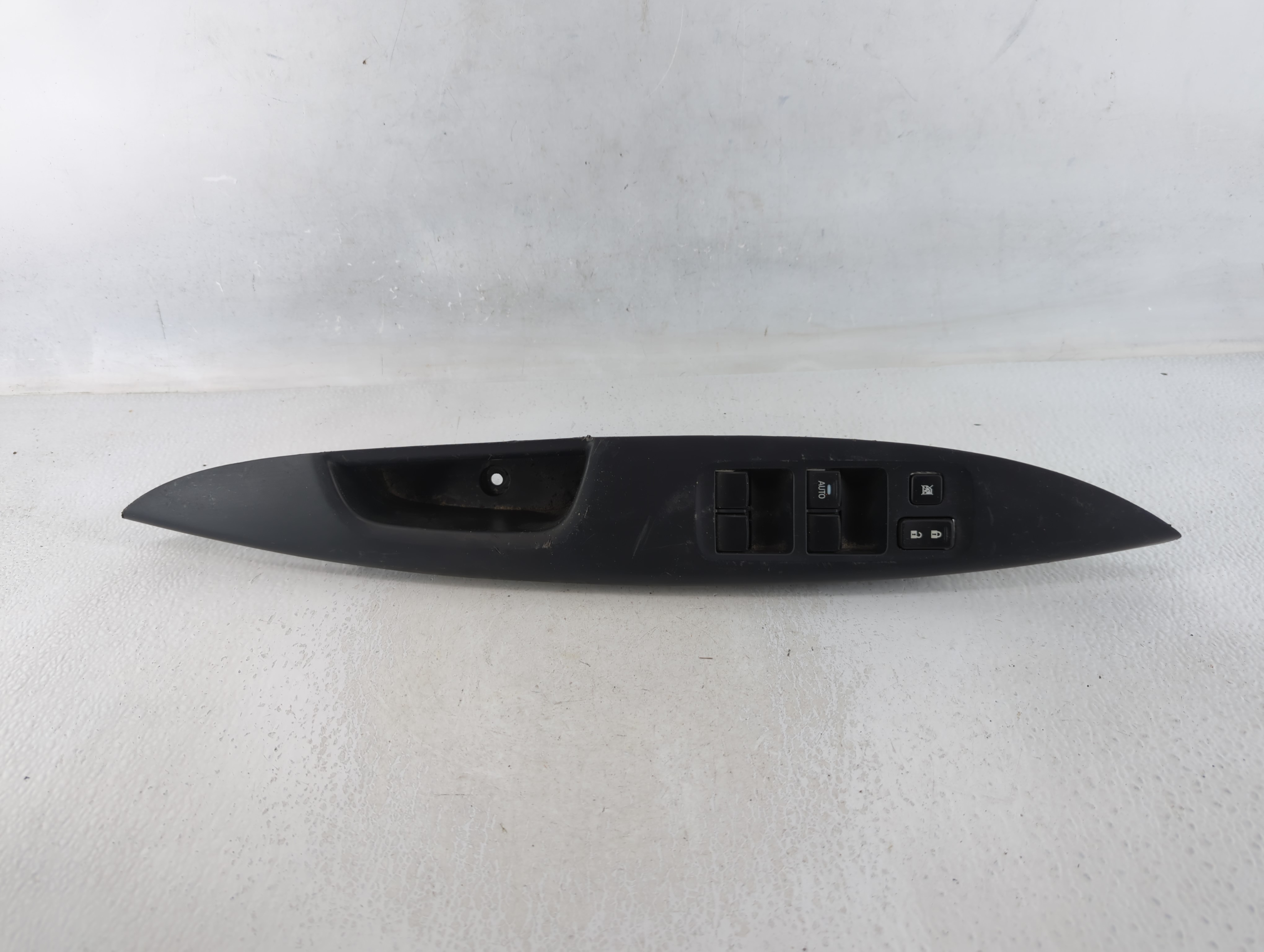 Picture of 2018 Mitsubishi Mirage G4 Driver Left Door Master Power Window Switch 639715