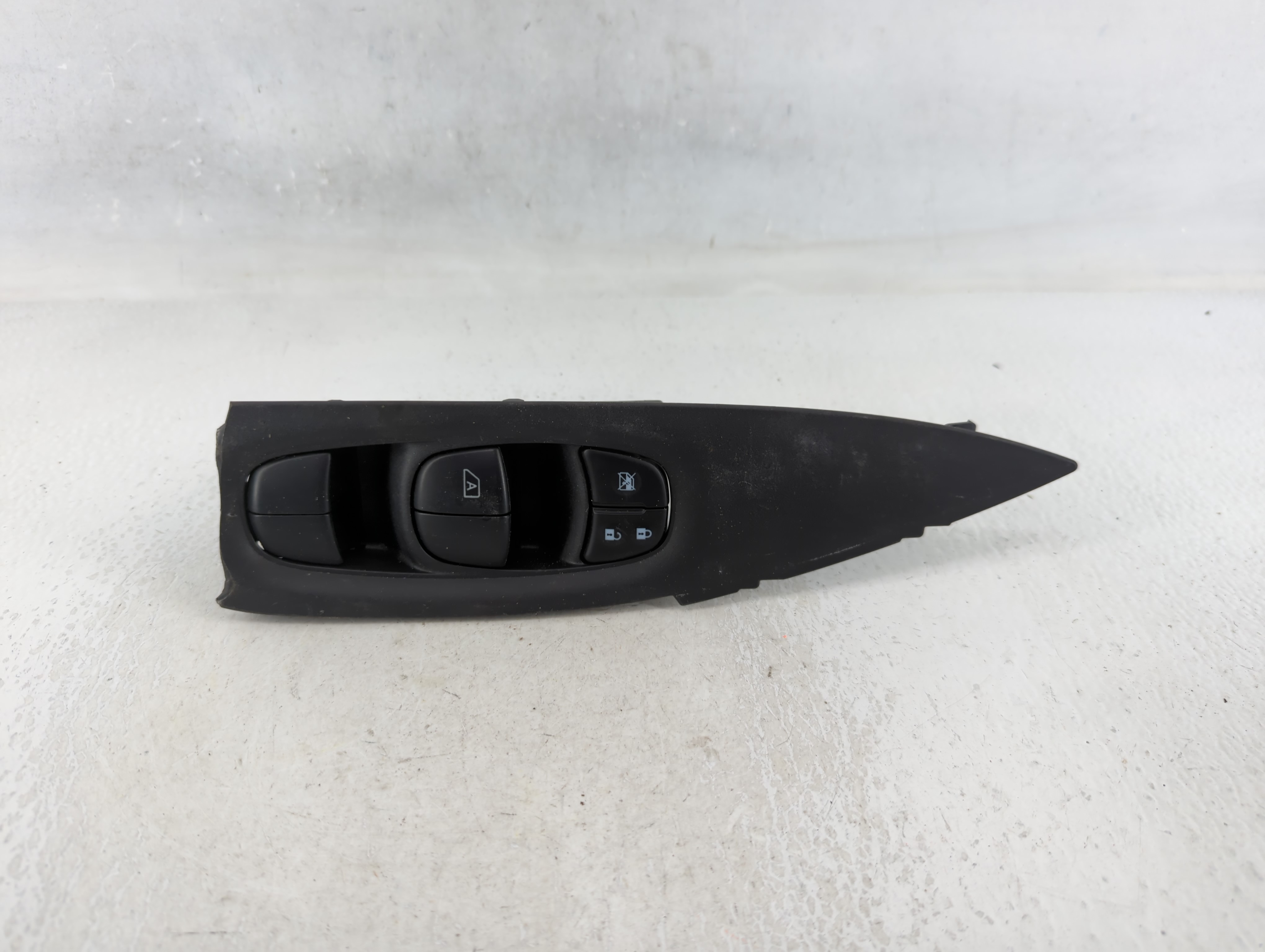 2011 Chevrolet Impala Driver Left Door Master Power Window Switch 639868 - Oemusedautoparts1.com