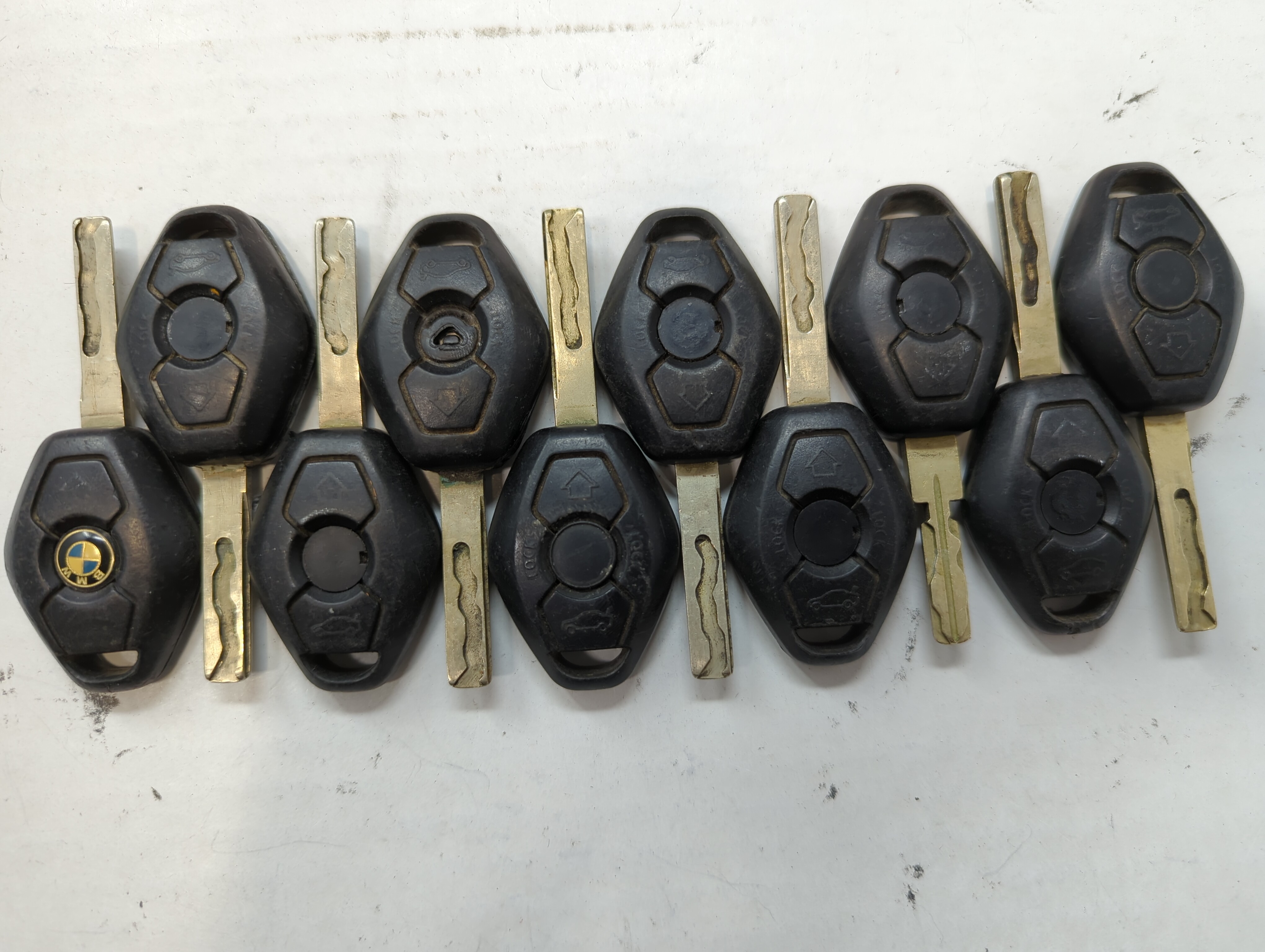 Lot of 10 Bmw Keyless Entry Remote Fob LX8 FZV 69337266 | 6955750 639948 - Oemusedautoparts1.com