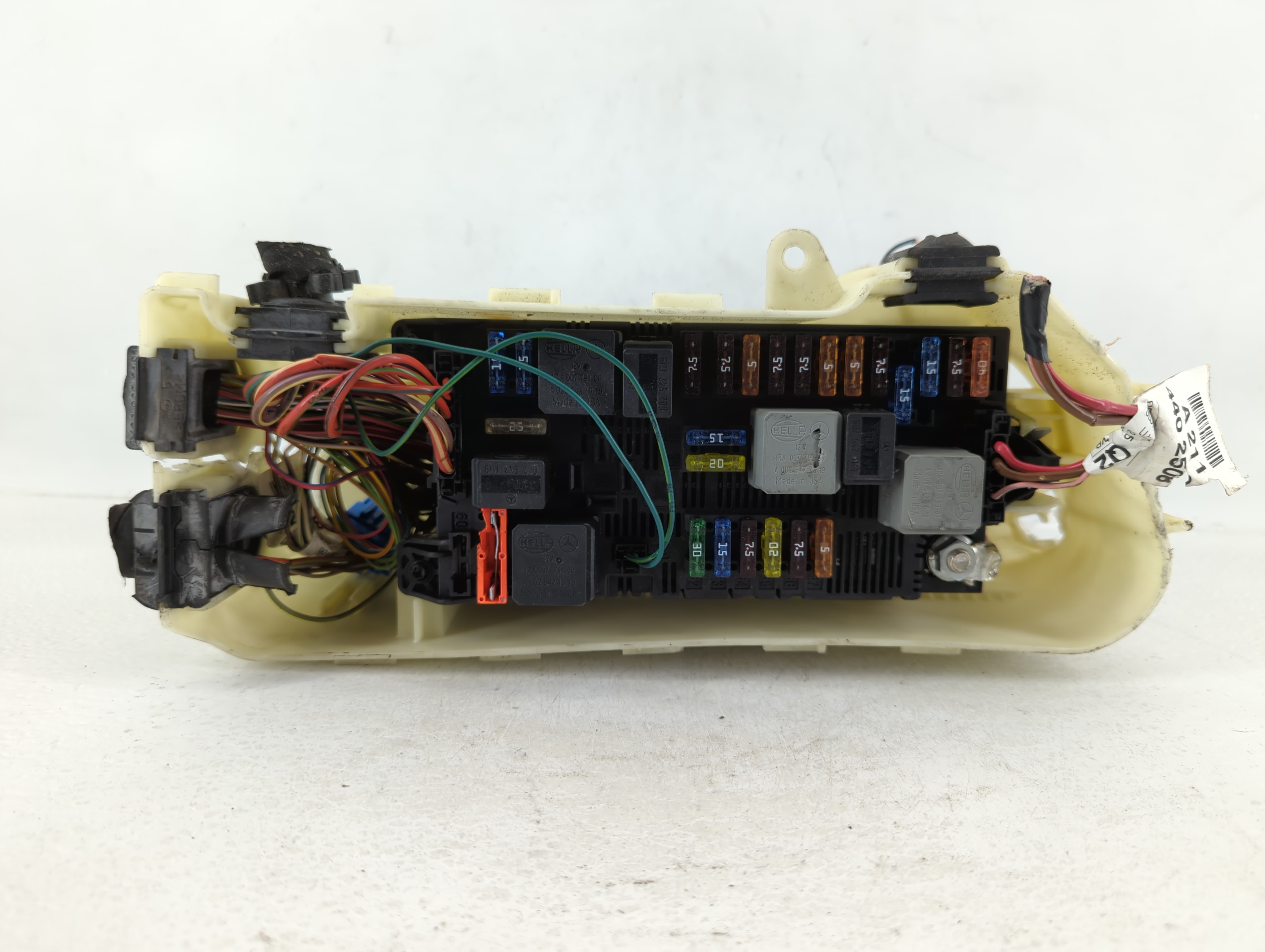 Mercedes-benz E350 Fusebox Fuse Box Relay Module A2115457501 640168 - Oemusedautoparts1.com