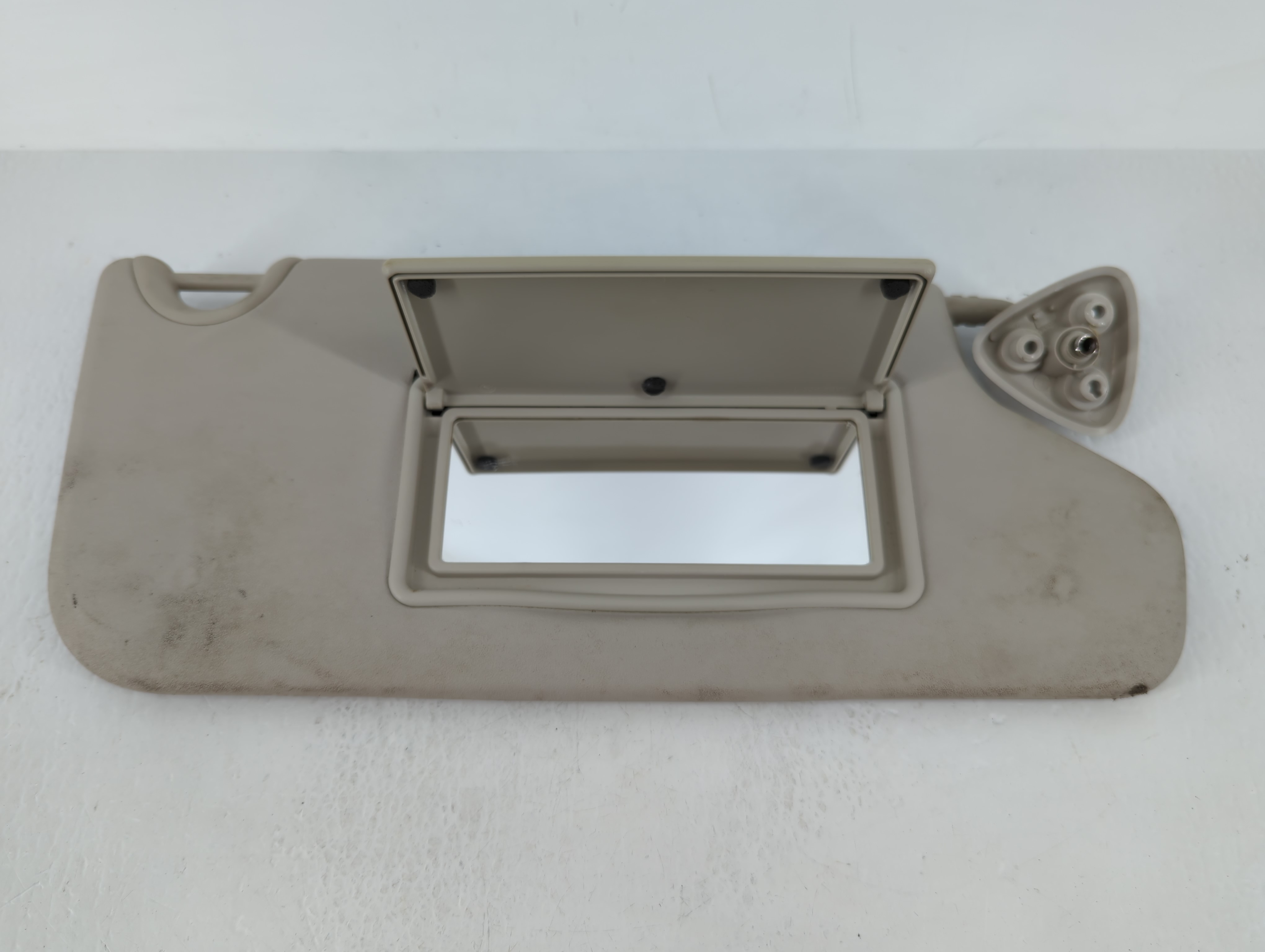 2013 Dodge Journey Passenger Sun Visor Mirror Right Sunvisor Grey 640288 - Oemusedautoparts1.com
