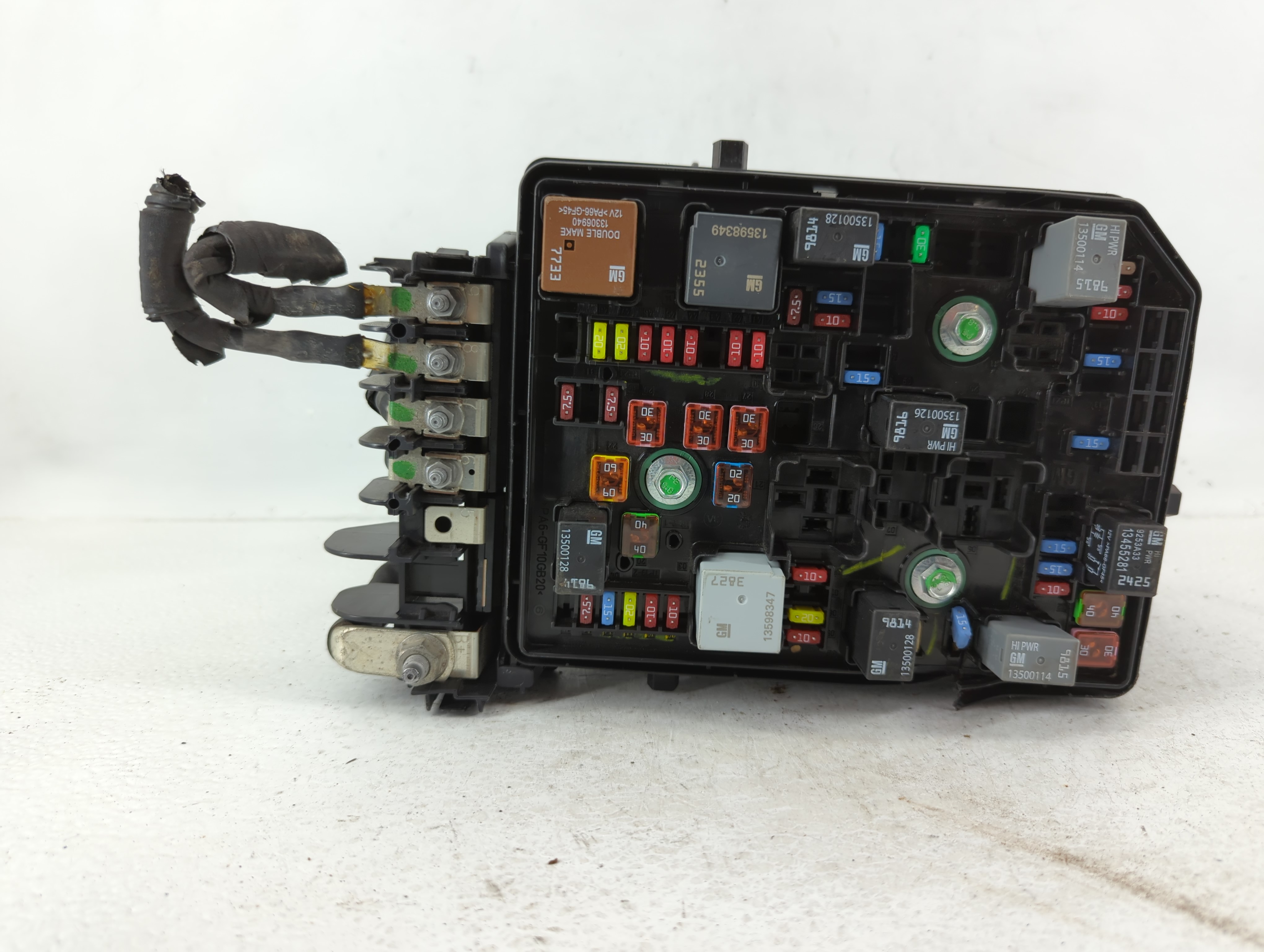 Picture of 2018-2022 Chevrolet Equinox Fusebox Fuse Box Relay Module 84809671 640387