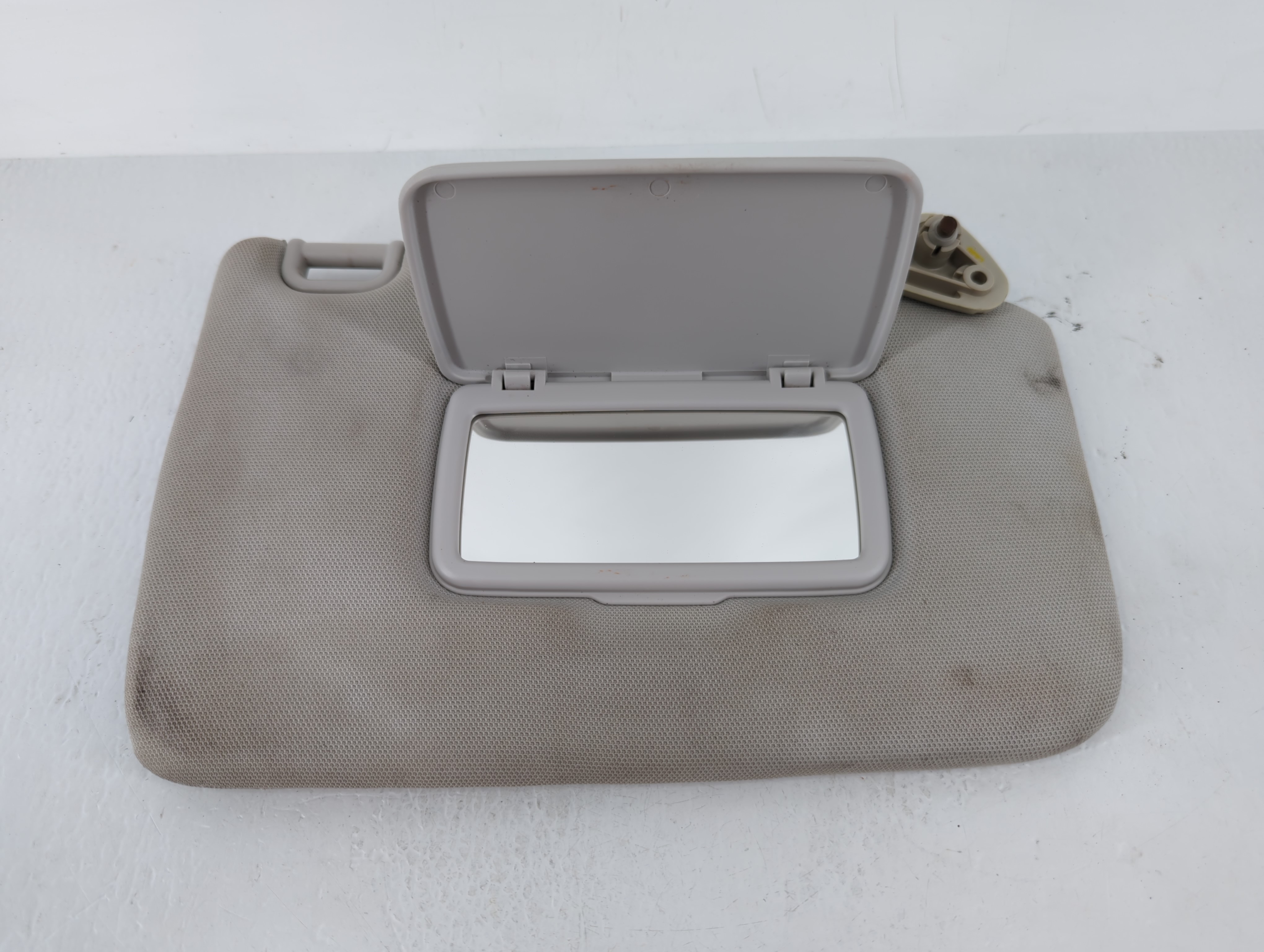 2014-2016 Subaru Forester Passenger Sun Visor Mirror Right Sunvisor 640440 - Oemusedautoparts1.com