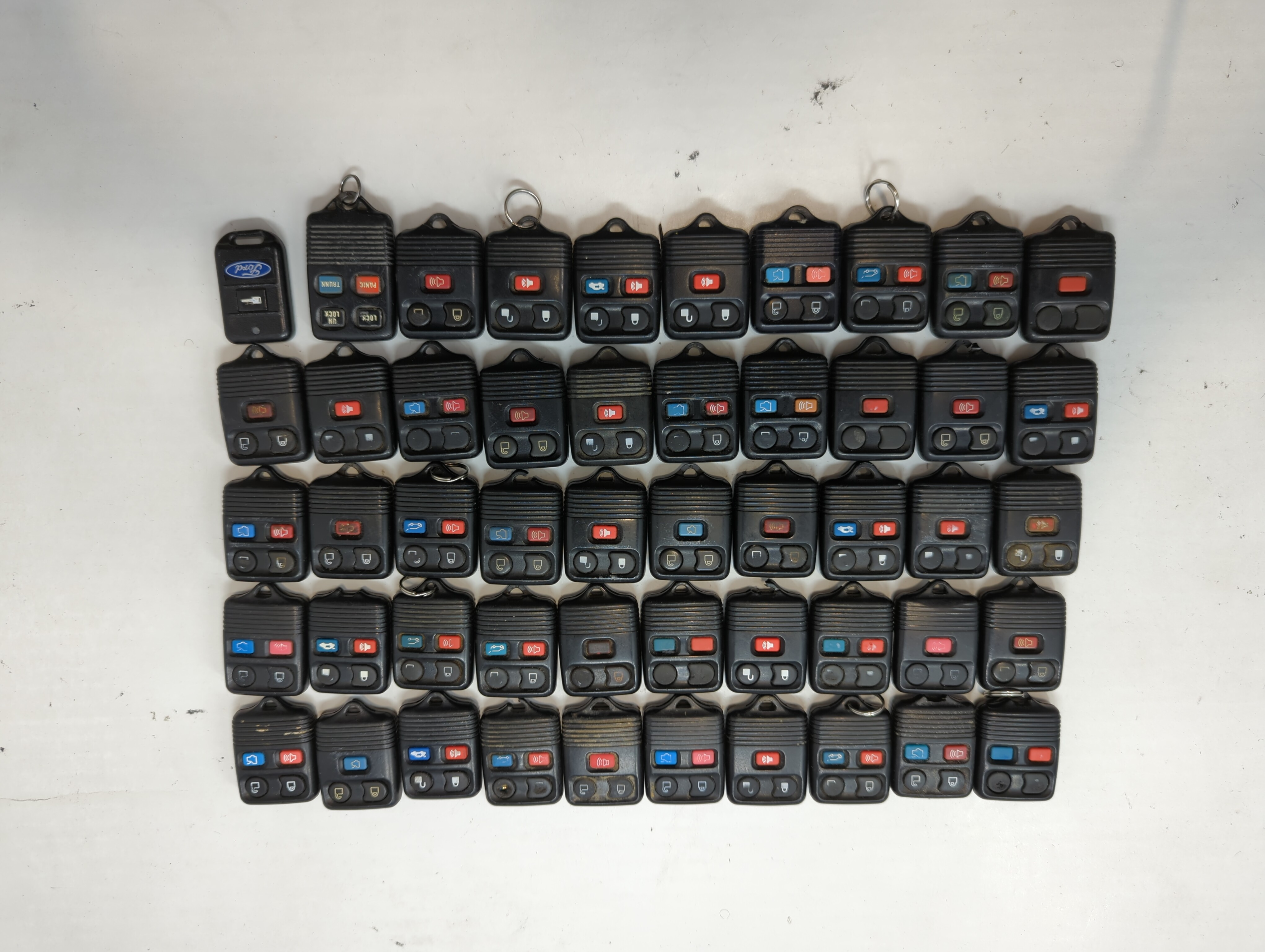 Lot of 50 Ford Keyless Entry Remote Fob MIXED FCC IDS MIXED PART NUMBERS 640720 - Oemusedautoparts1.com