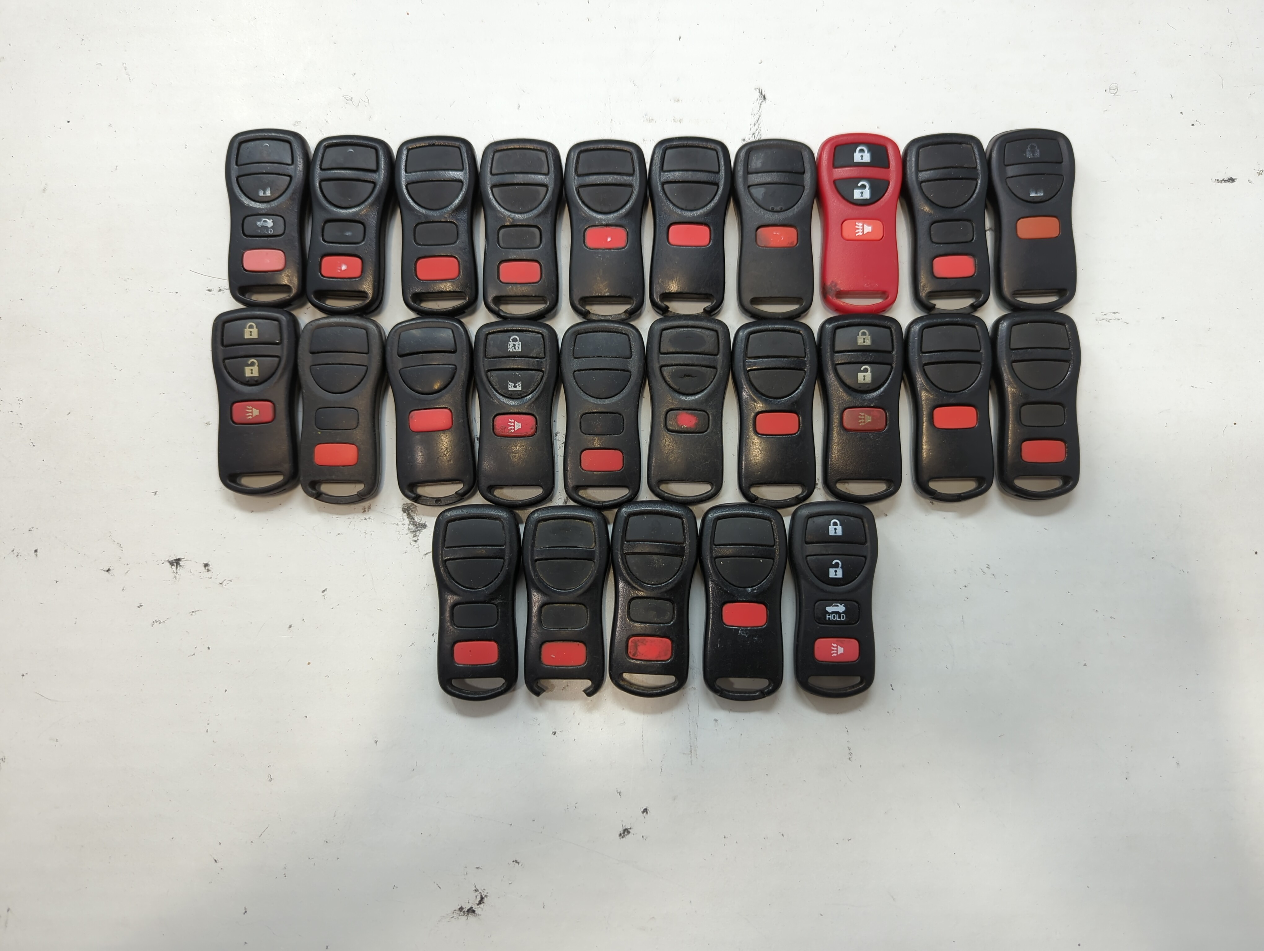 Lot of 25 Nissan Keyless Entry Remote Fob CWTWB1U821 | CWTWB1U733 | 640723 - Oemusedautoparts1.com