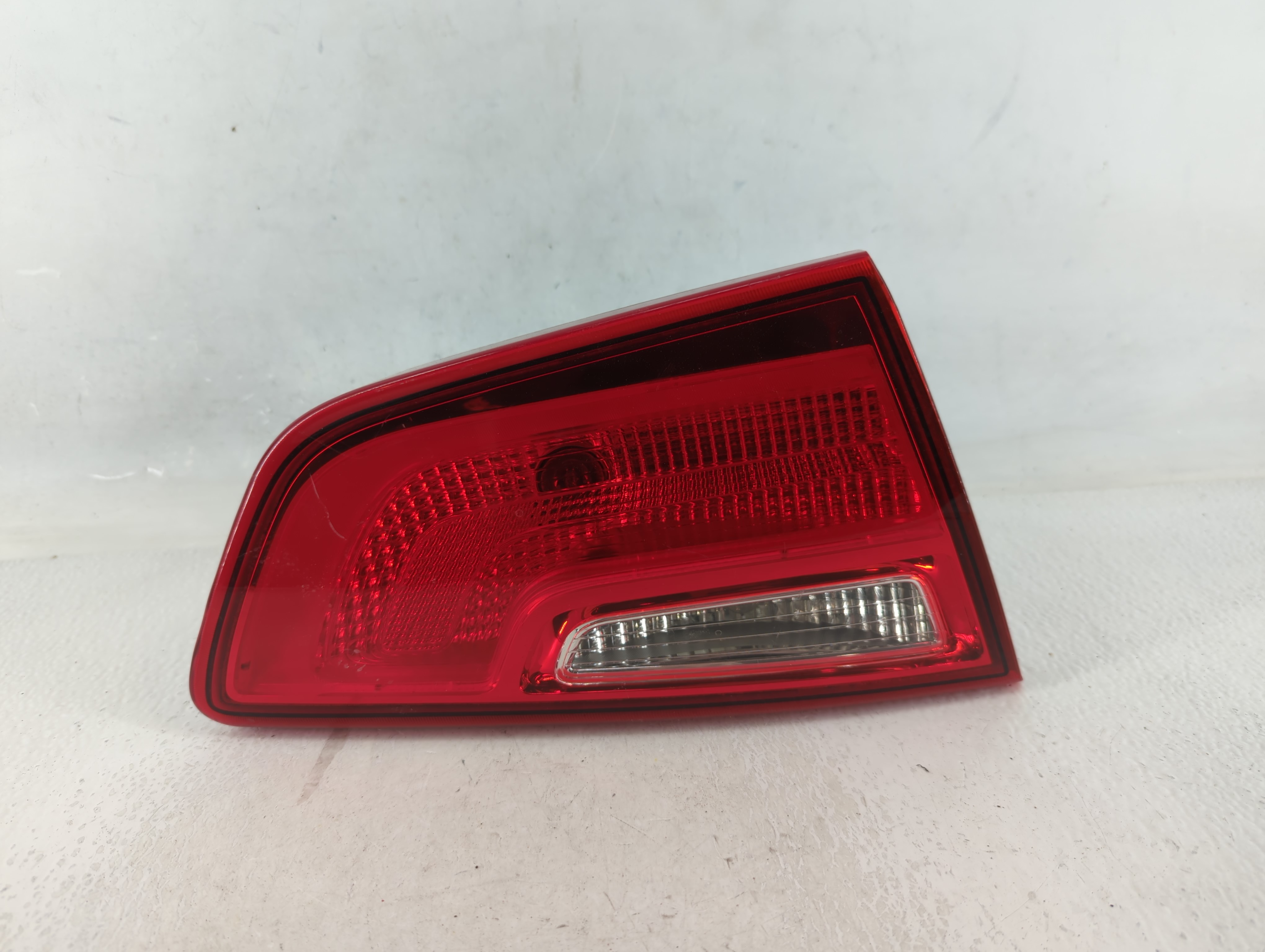 Kia Optima Driver Left Side Tail Light Taillight Oem 640755 - Oemusedautoparts1.com